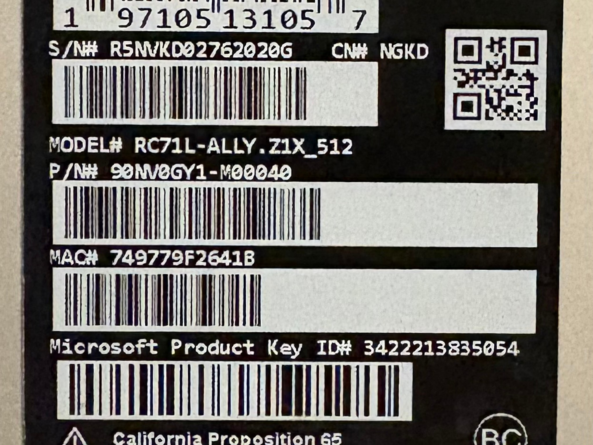 ASUS ROG Ally 7” Z1 Extreme Gaming Handheld with docking station
