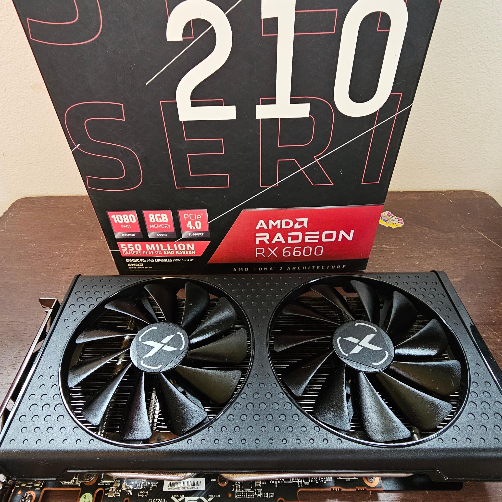 XFX Speedster SWFT 210 Radeon RX 6600