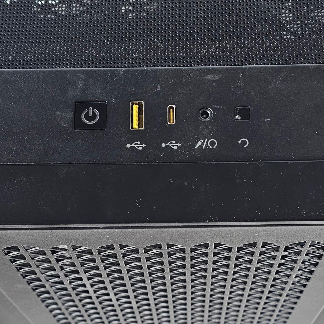 Corsair PC Case with Tempered Glass and Front Mesh
