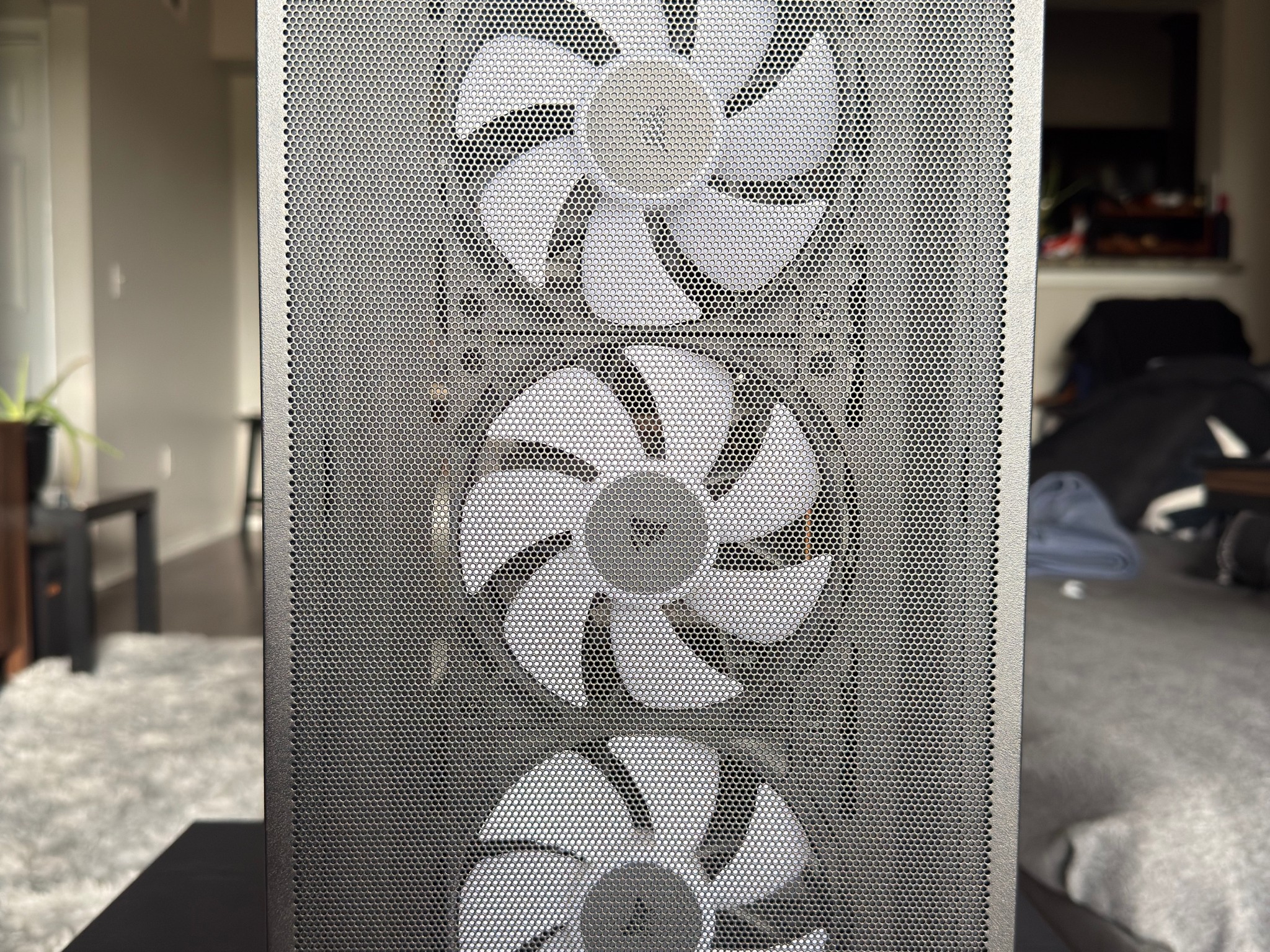 7800X3D - 9060 XT 8GB - 32GB DDR5