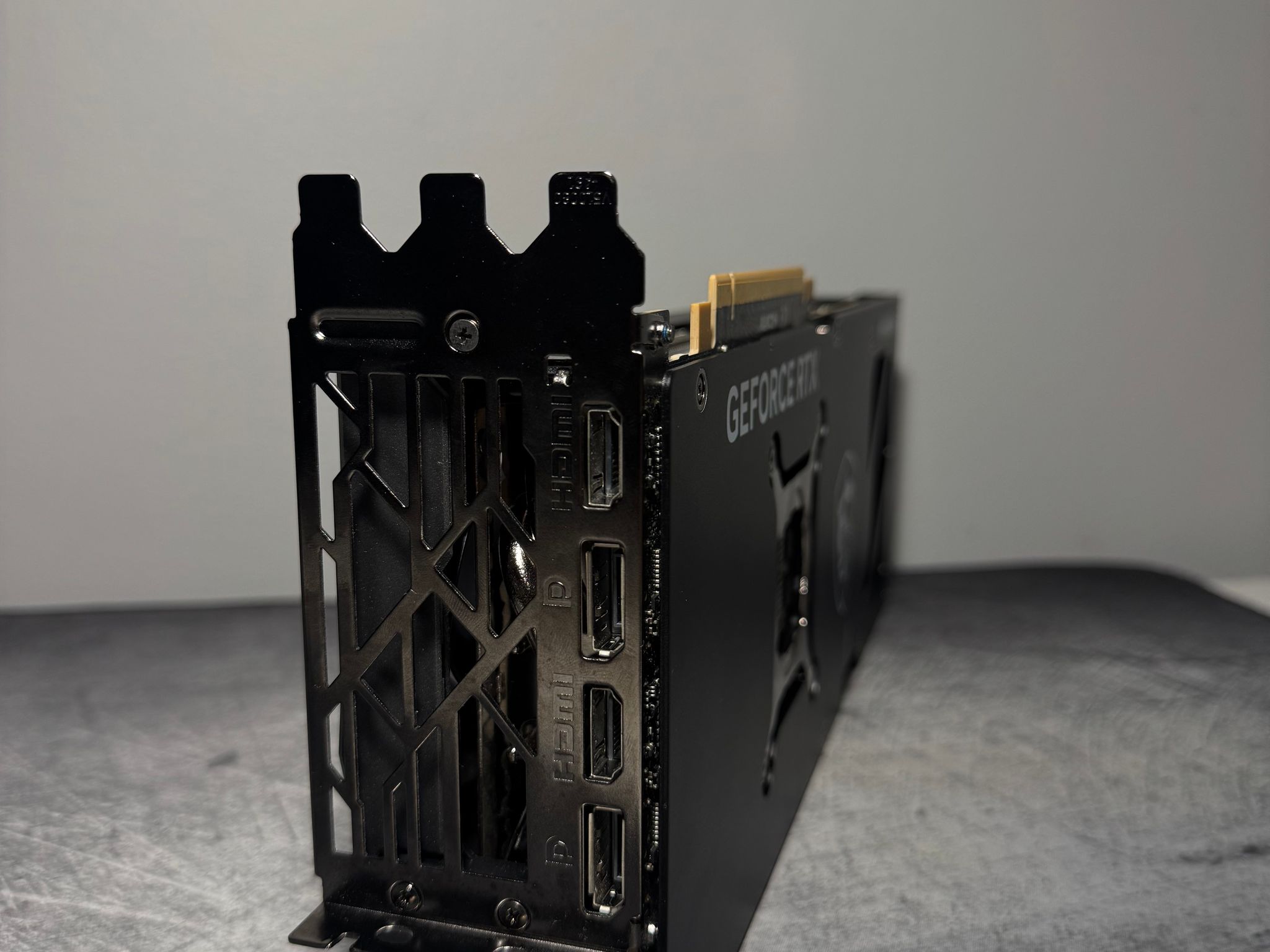 MSI GeForce RTX 4090 GAMING X SLIM 24GB