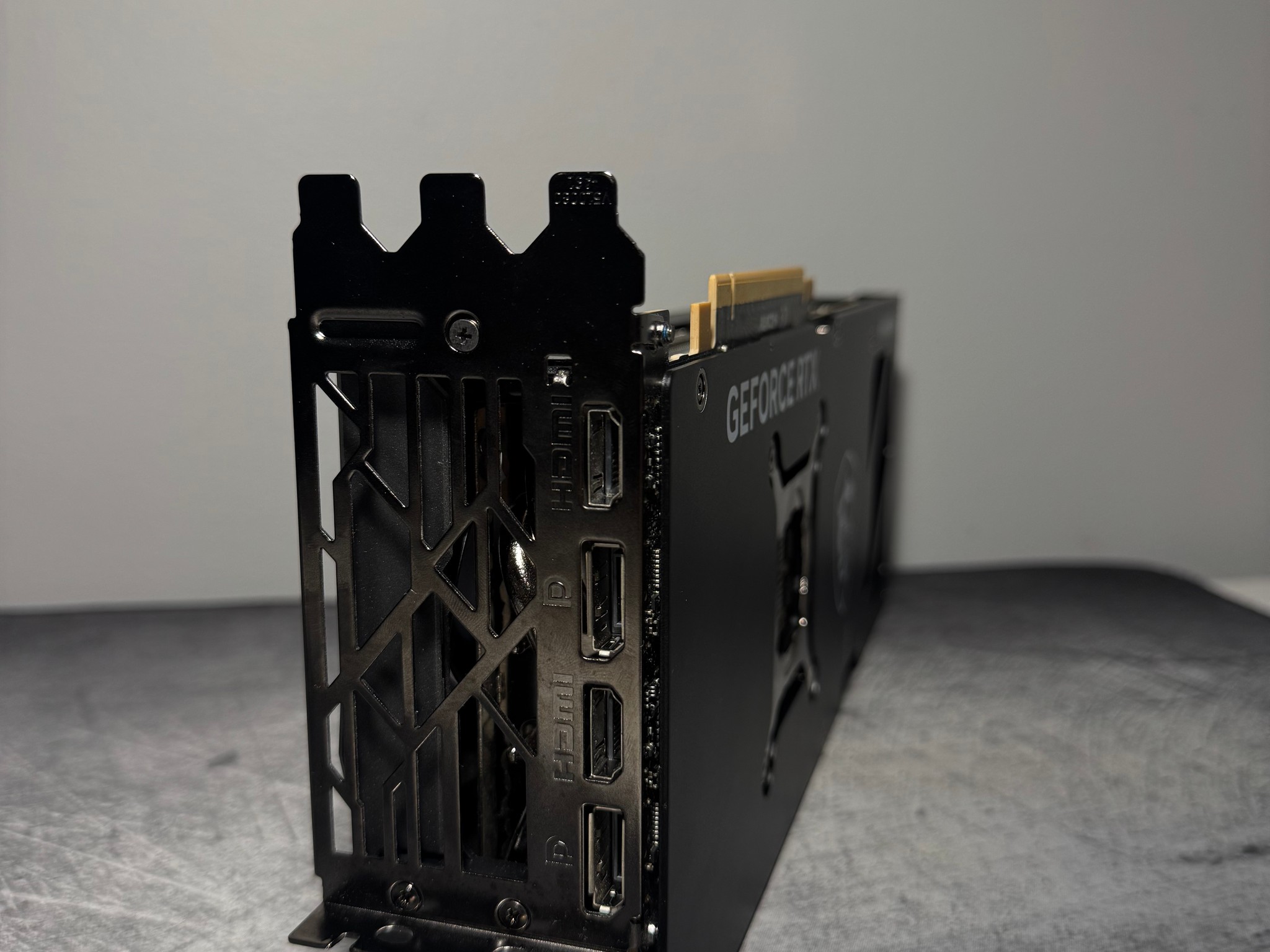 MSI GeForce RTX 4090 GAMING X SLIM 24GB