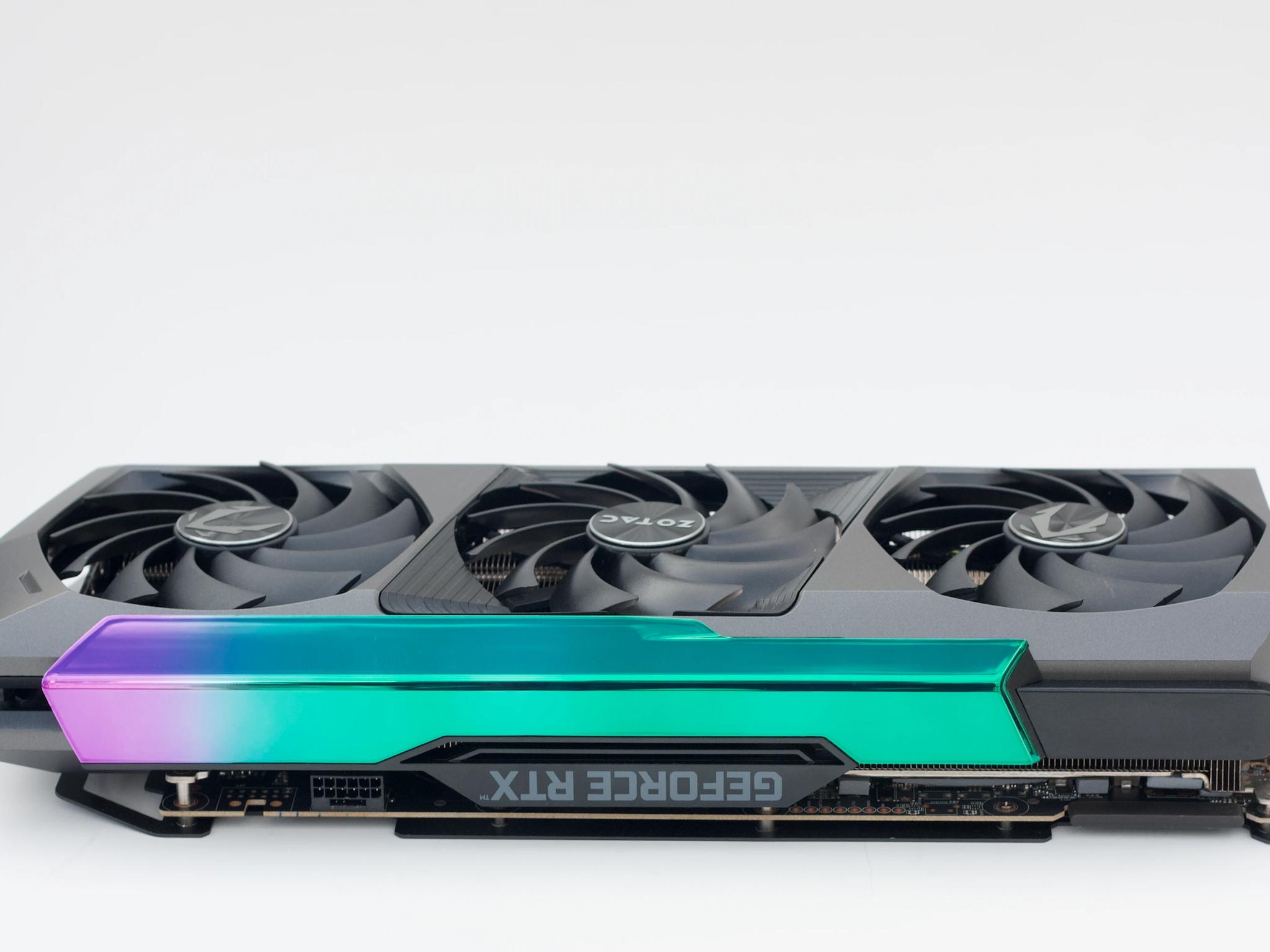 ZOTAC Gaming RTX 3090 Ti AMP Extreme Holo 24GB GDDR6X — Excellent