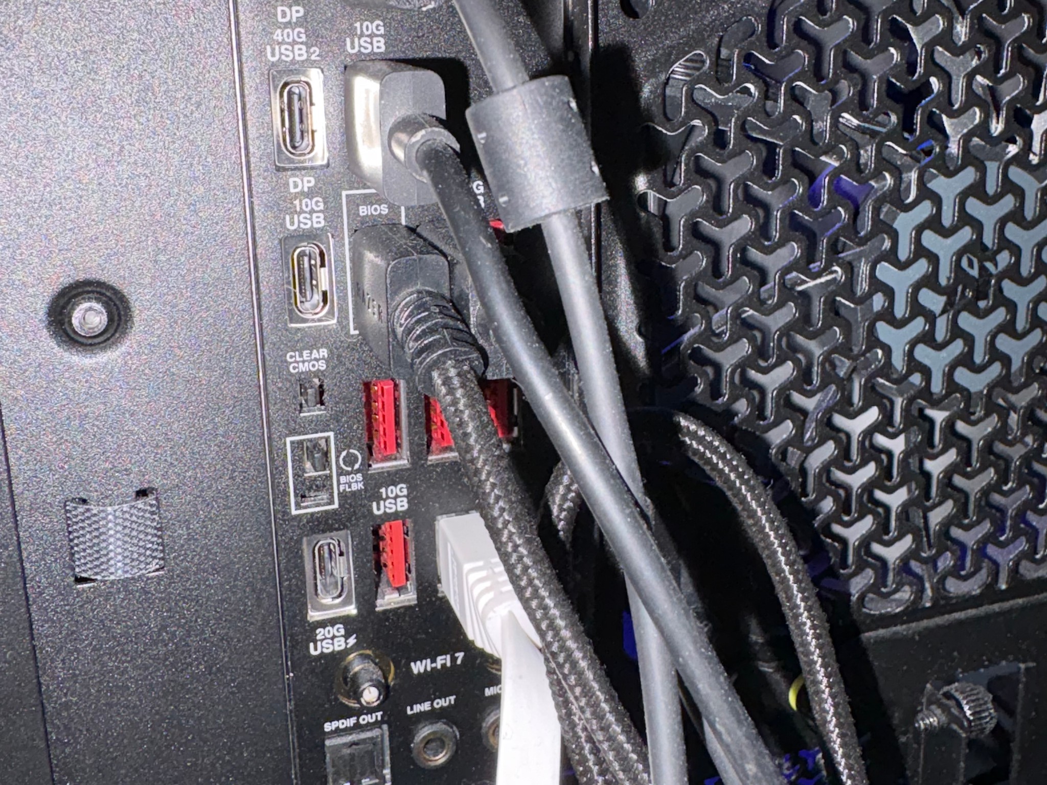 Custom Gaming PC Build. RTX 5080 16GB | Ryzen 7 9800x3D | WD_BLACK SN850X 4TB | 64GB DDR5 6000 CL30