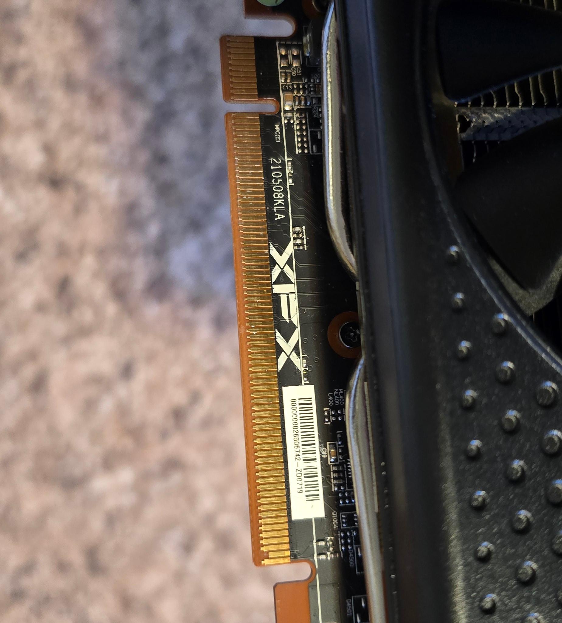 XFX Speedster SWFT 210 RX 7600