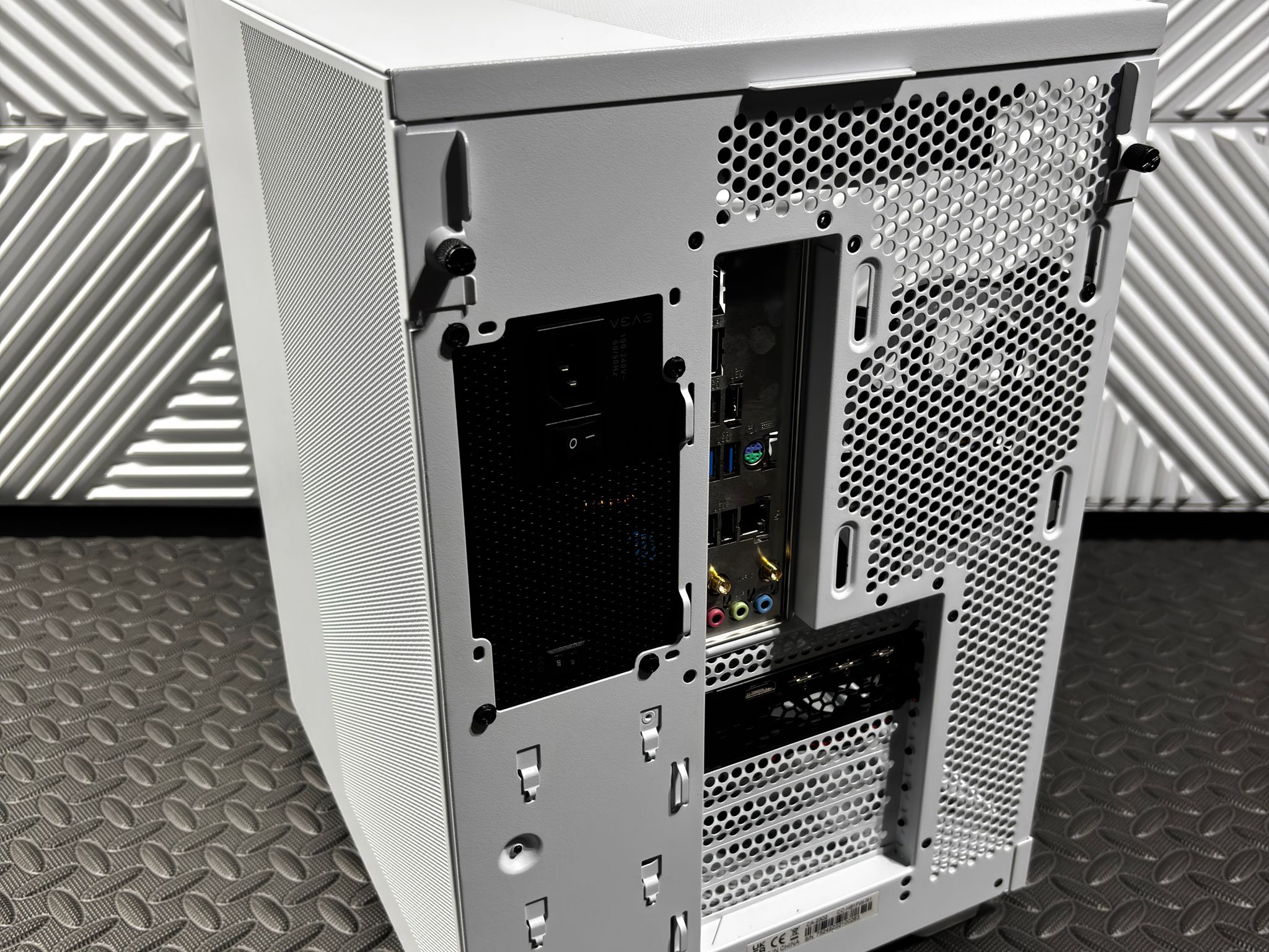 White RGB Gaming PC | RTX 3080 FTW3 Ultra | Ryzen 5 7600 | 32GB DDR5 | NZXT H6 Flow