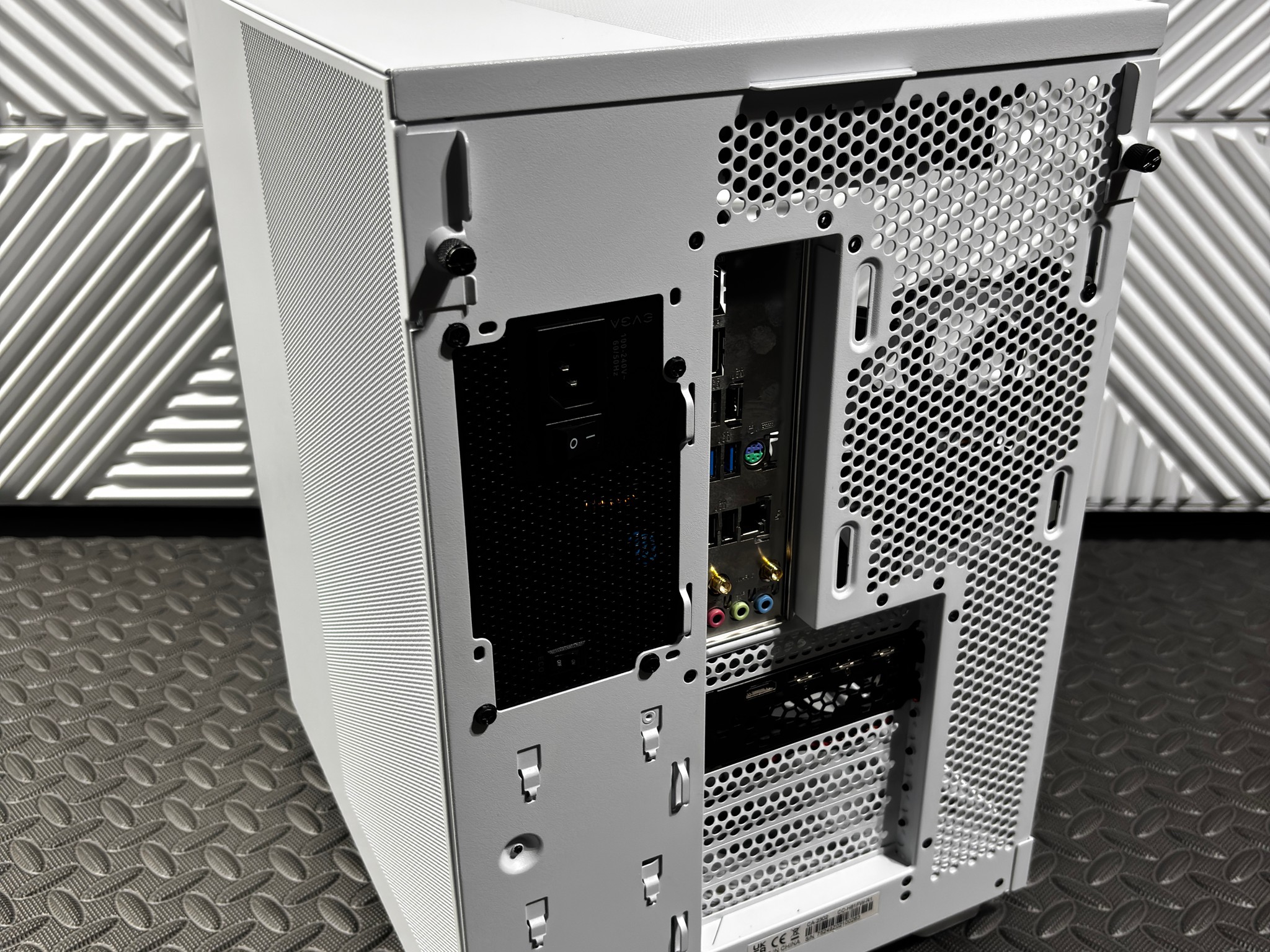 White RGB Gaming PC | RTX 3080 FTW3 Ultra | Ryzen 5 7600 | 32GB DDR5 | NZXT H6 Flow