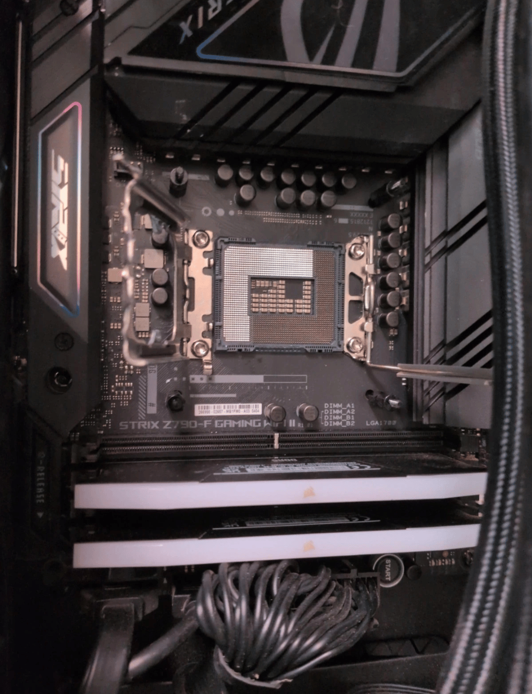 ASUS ROG STRIX X870E-E GAMING WIFI7 R2 With Intel i7 14700k CPU