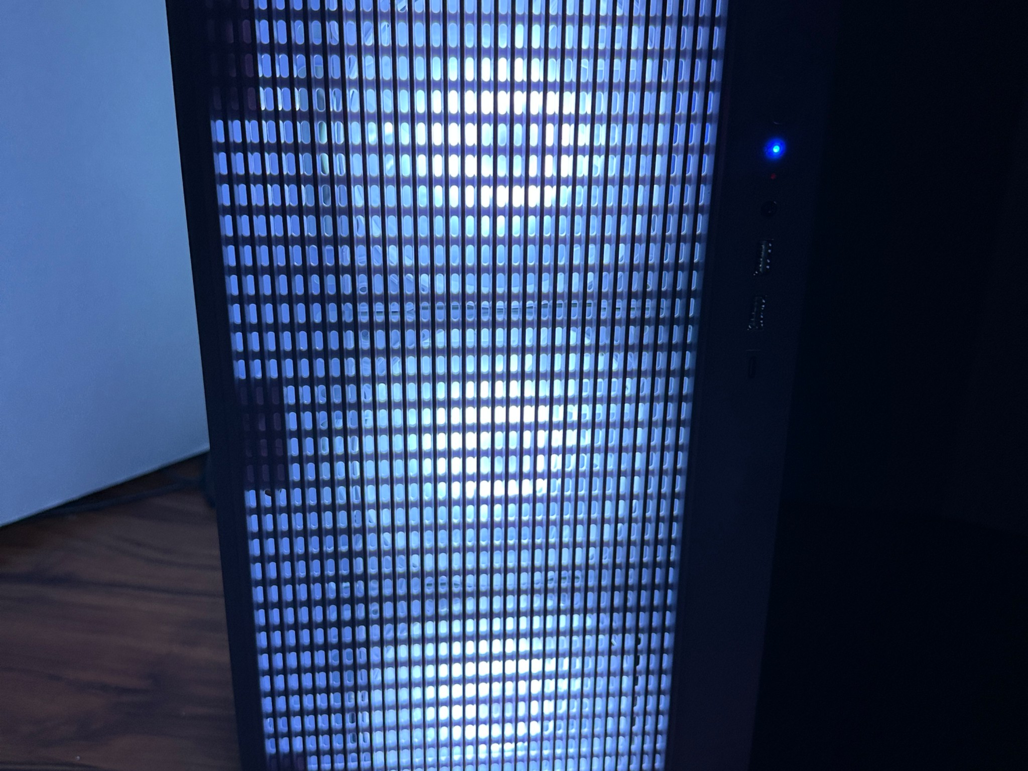 GTX 1070 | Ryzen 5 2600x | 16GB DDR4 | 1.26TB | Windows 11 | Office 2024 | WiFi | Custom Gaming PC