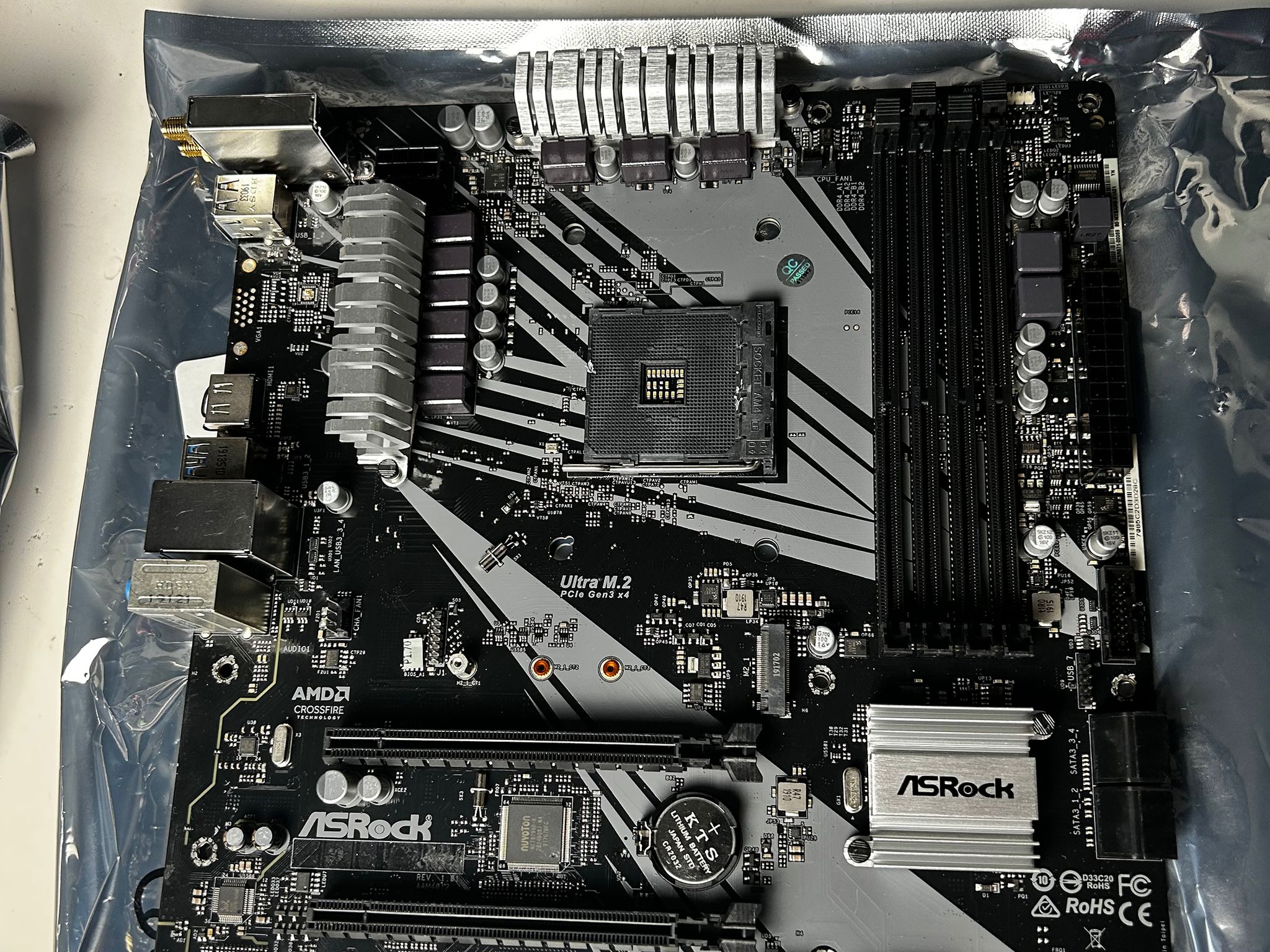 [READ] AsRock B450M/AC AM4 Motherboard 