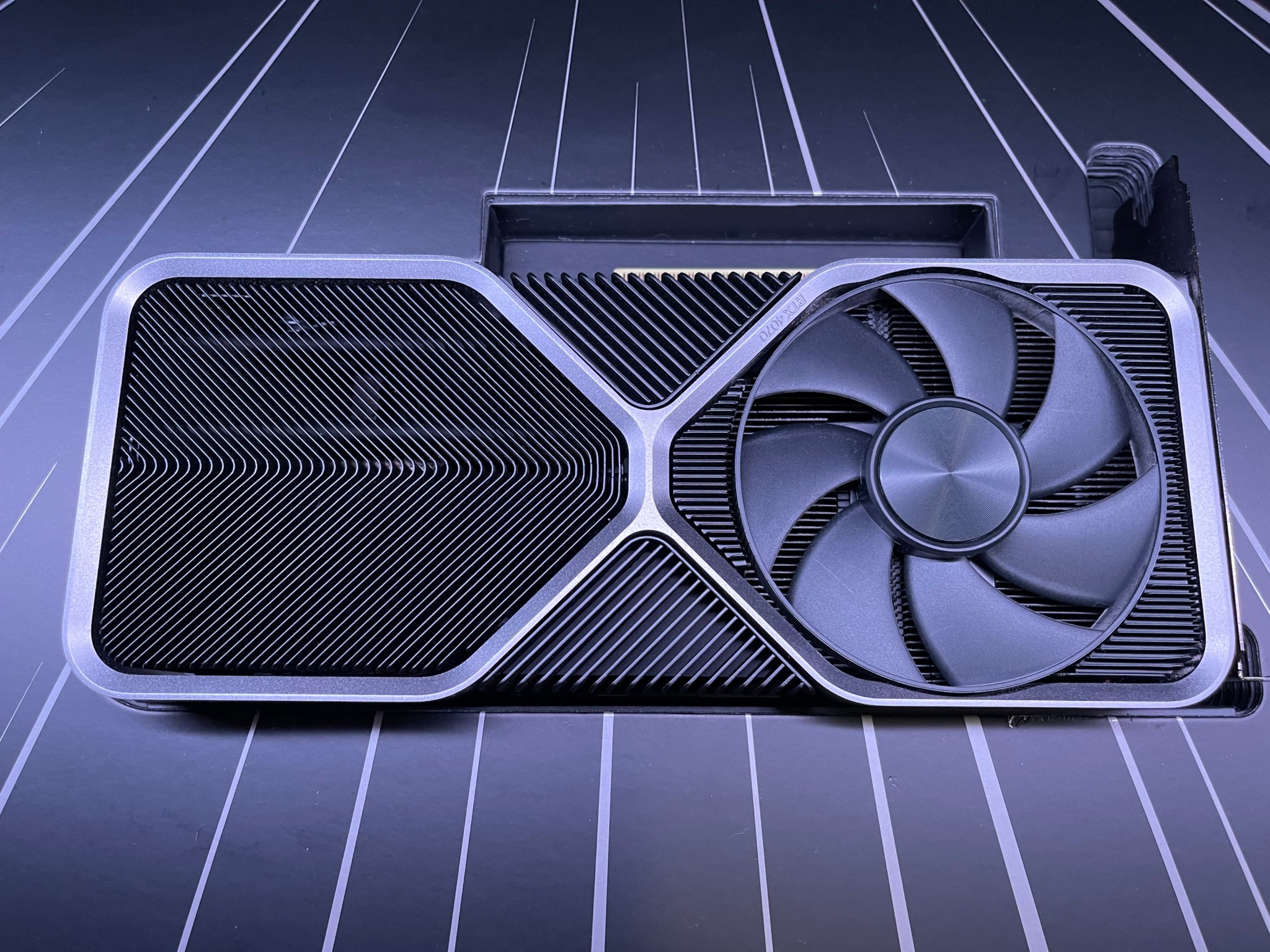 NVIDIA RTX 4070 FOUNDERS EDITION | PCIE ADAPTER CABLE NOT INCLUDED
