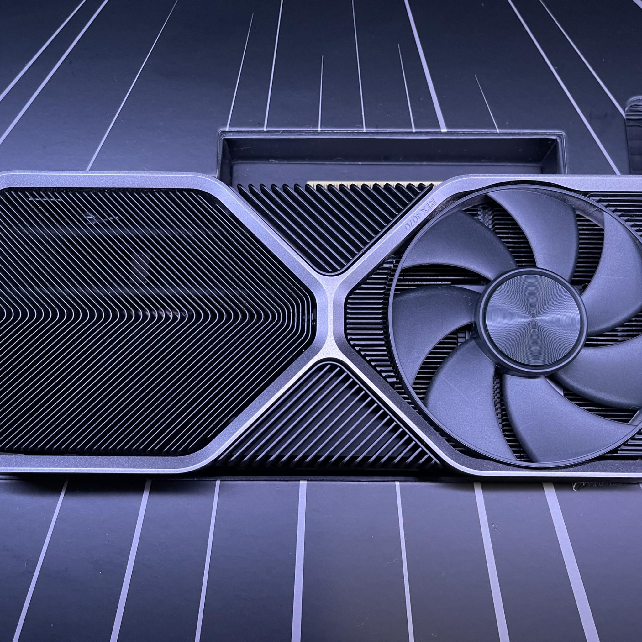 NVIDIA RTX 4070 FOUNDERS EDITION | PCIE ADAPTER CABLE NOT INCLUDED