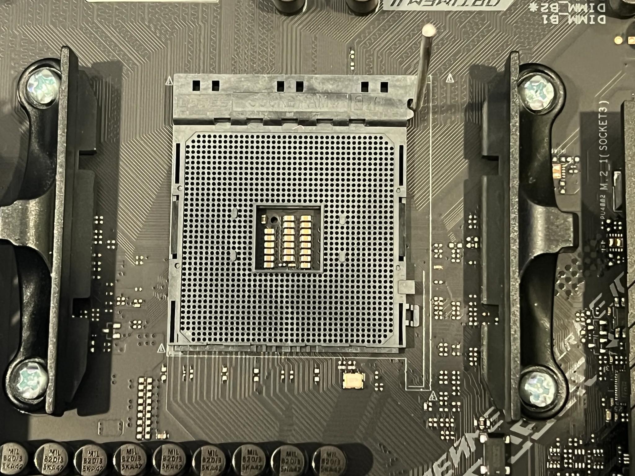 ASUS ROG STRIX B550-F GAMING (WI-FI) MOTHERBOARD WITH AMD RYZEN 7 5800X PROCESSOR