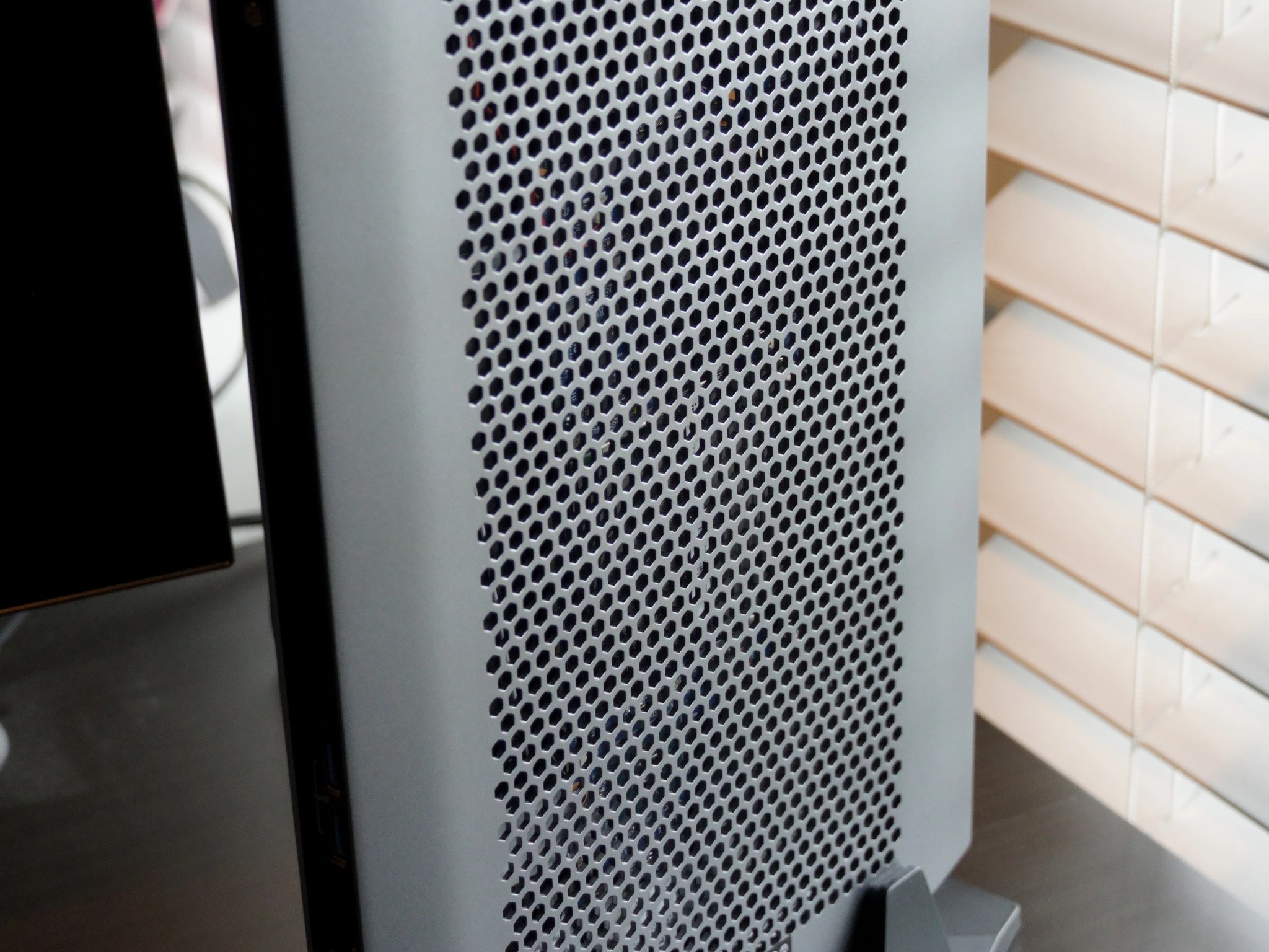 Minisforum NUCXi7 Slim Gaming PC