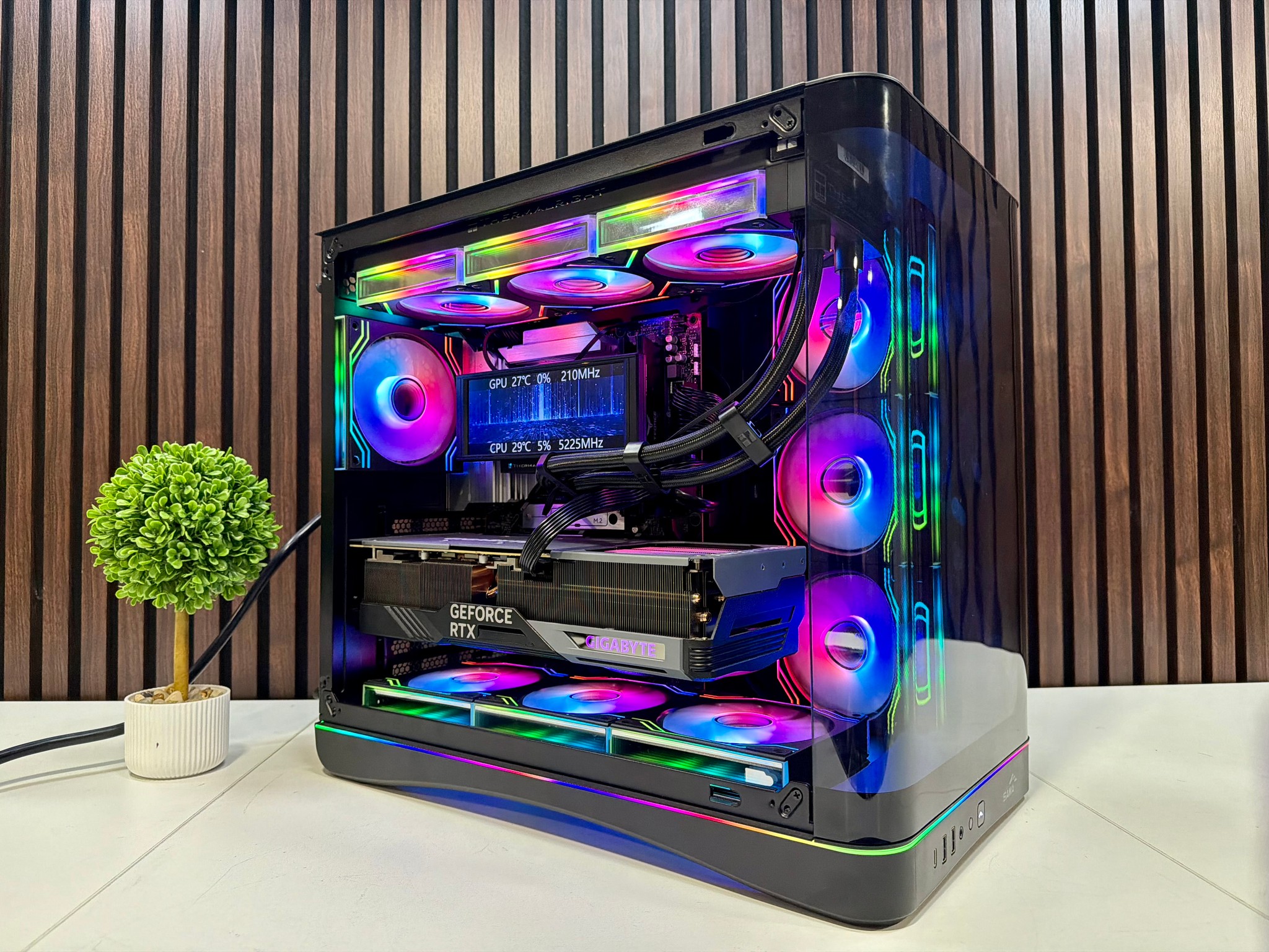 RTX 4080 | Ryzen 9800X3D | 32GB DDR5 | 2TB M.2 | 1000 Watt Gold PSU | LCD AIO