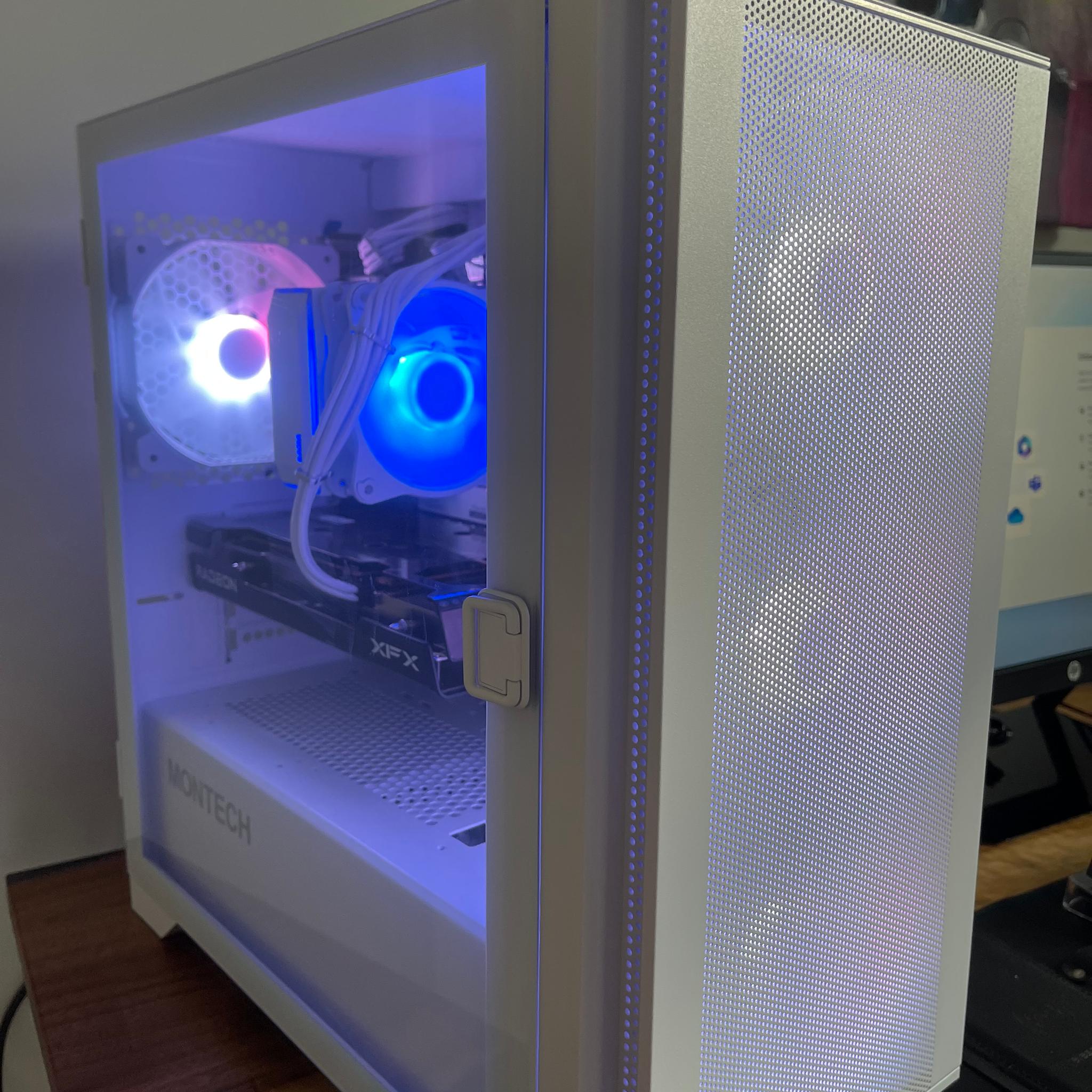 🥶 ALL WHITE 1080p Streaming/Gaming PC | RX 6600, Ryzen 5 3600, 1TB SSD 🥶