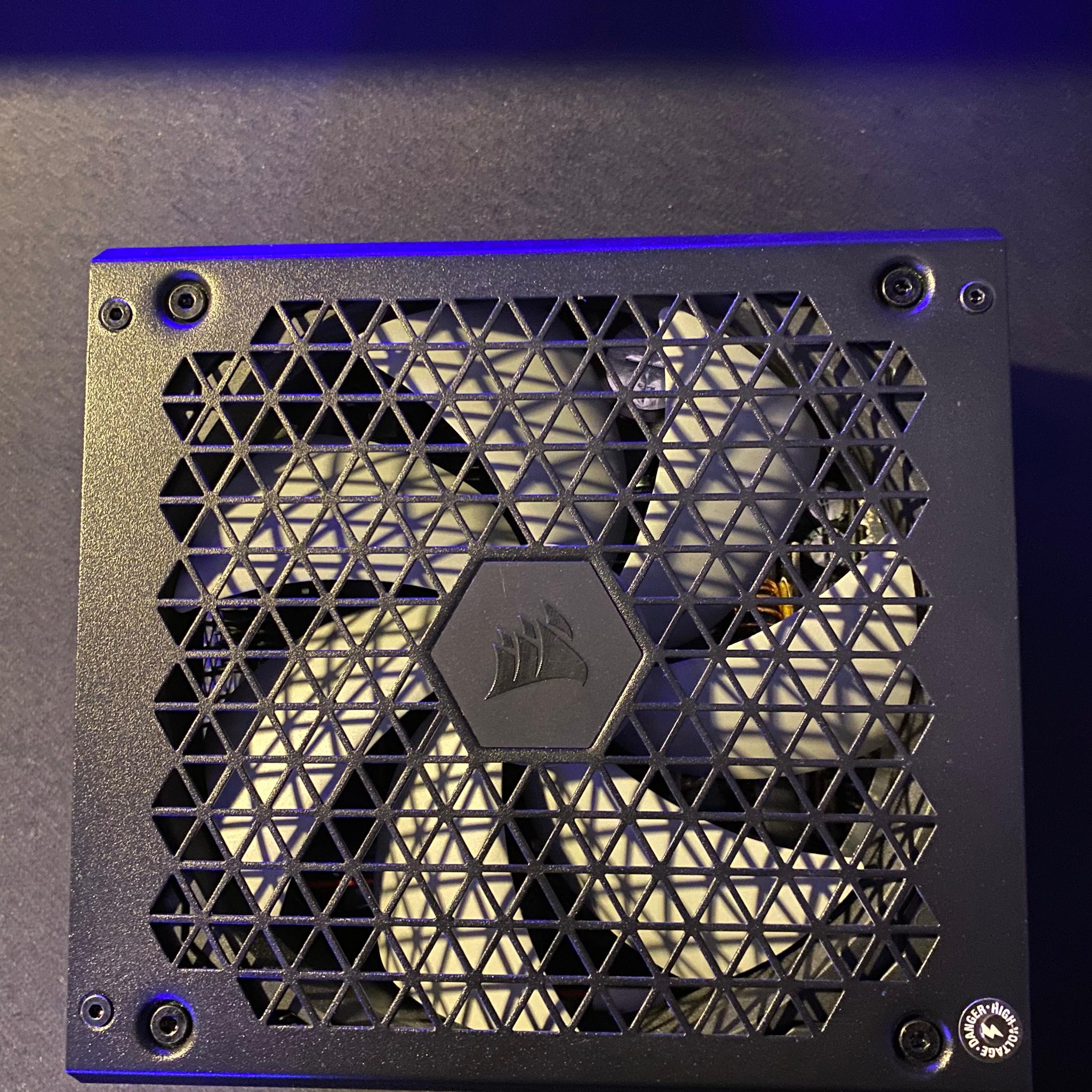 Corsair RMx Series™ RM850x / 850 Watt 80 PLUS Gold Fully Modular ATX PSU