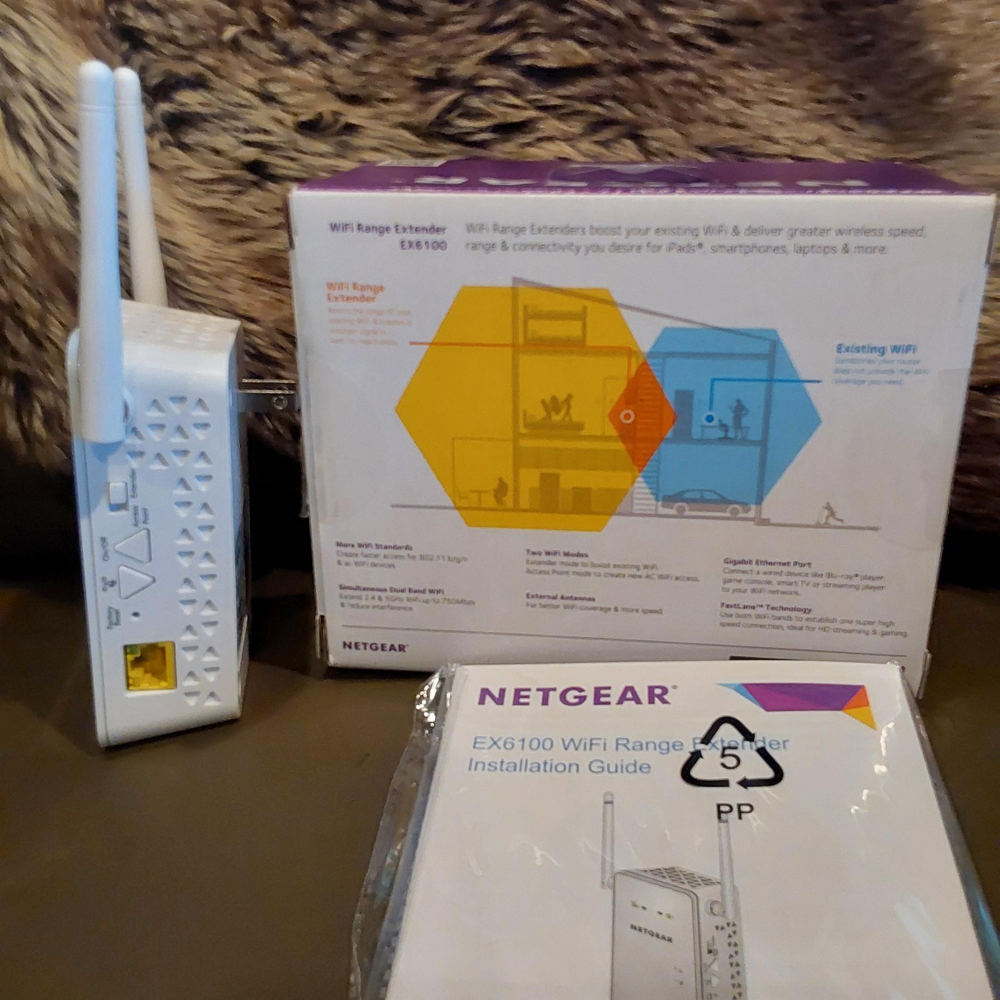 NETGEAR AC750 (EX6100) Wi-Fi Range Extender