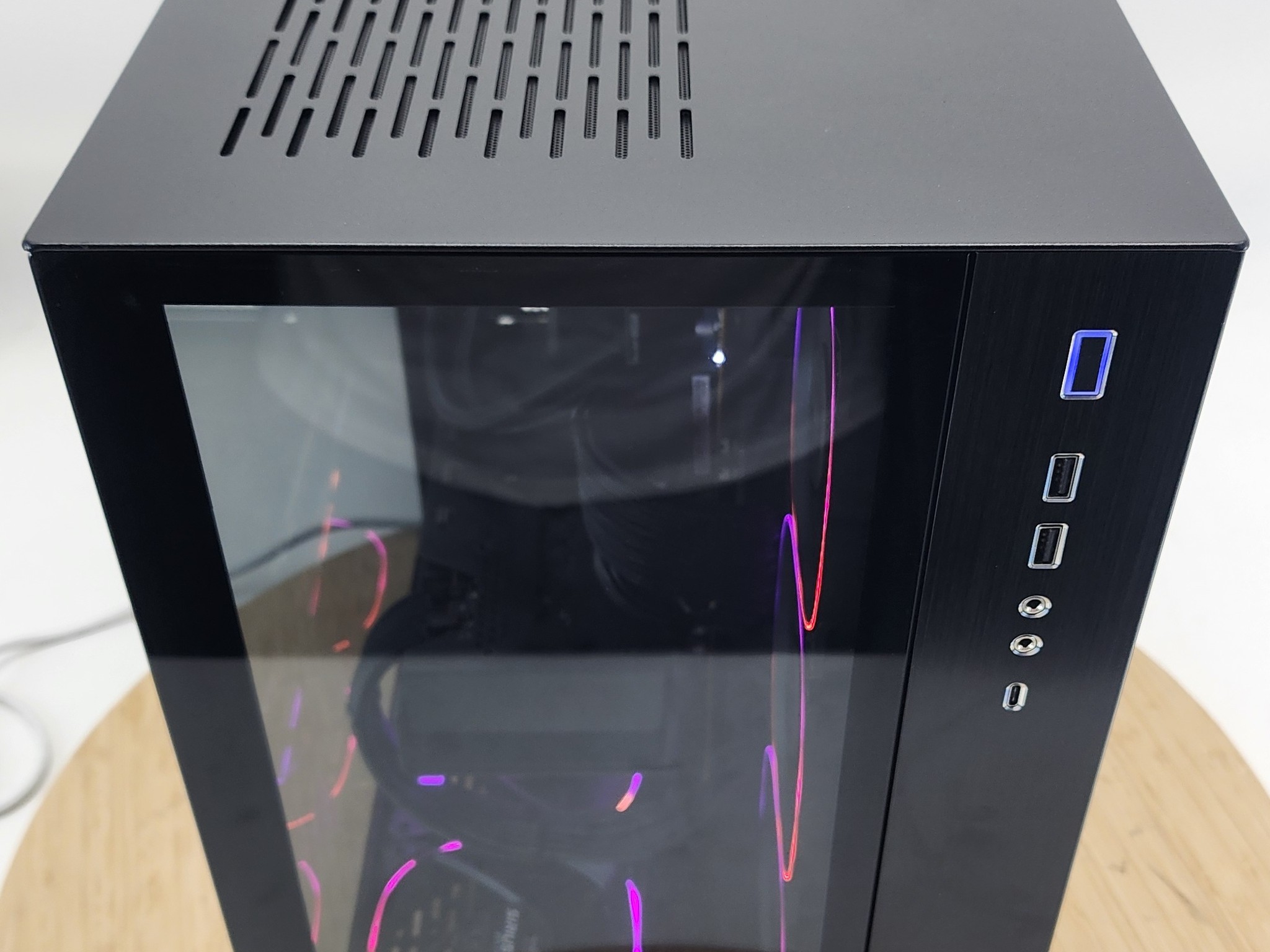 Gaming PC i5-14600KF 16GB RAM 1TB SSD RX 7700 XT 12GB Windows 11 Computer