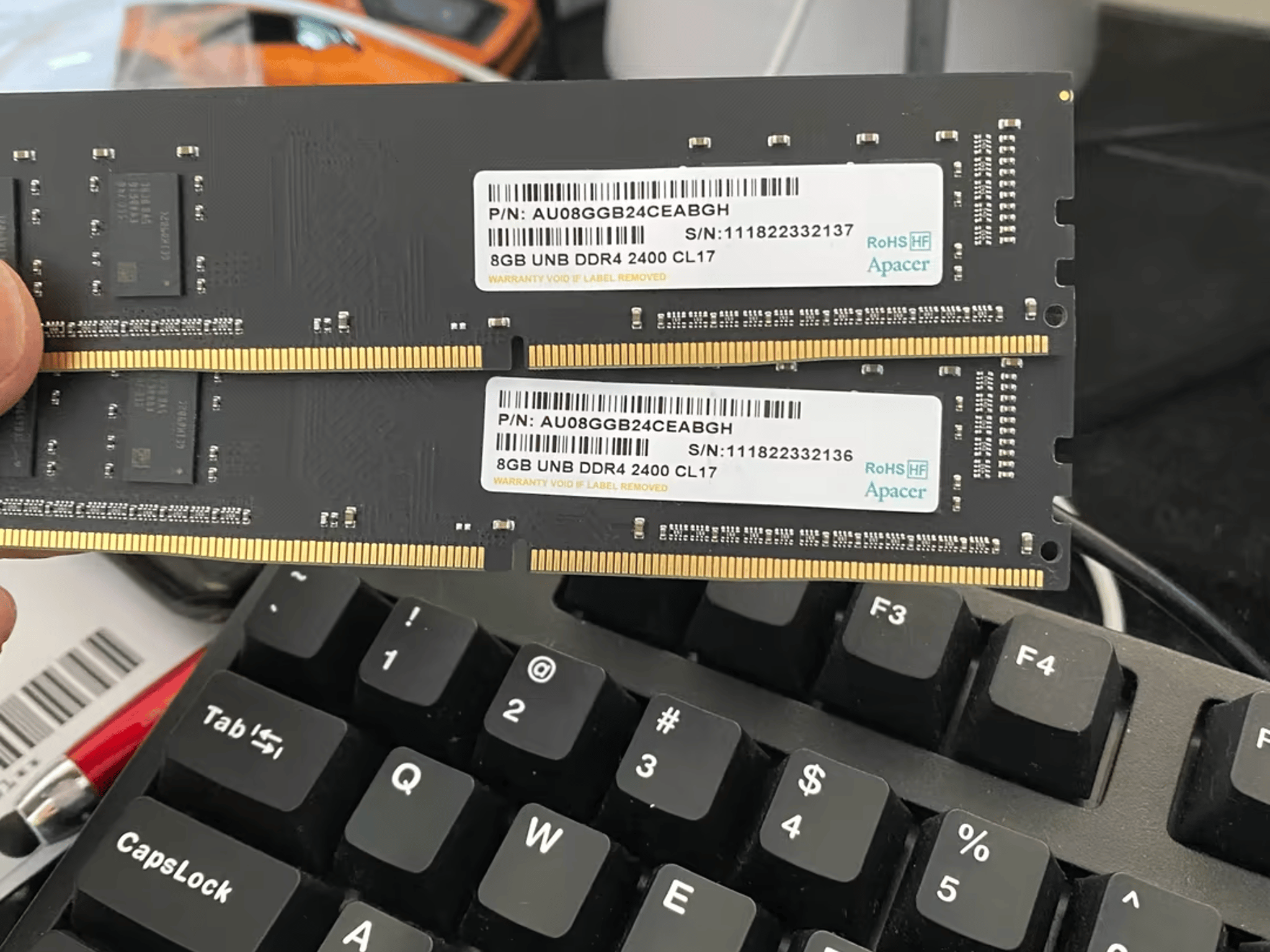 16GB (2 X 8GB) DDR4-2400 PC4-19200 CL17 AU08GGB24CEABGH DIMM Desktop RAM Memory
