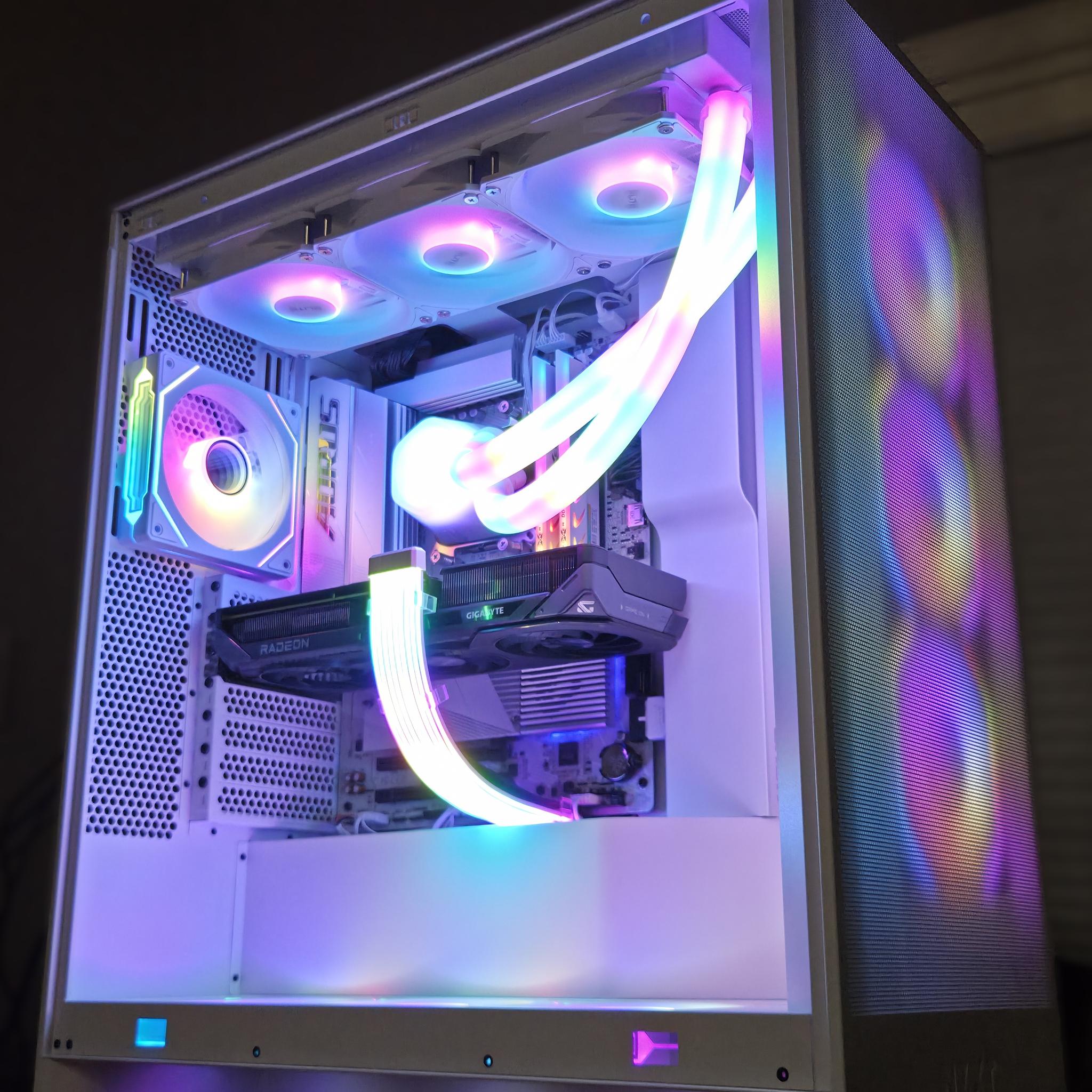 Cookies N’ Cream!🥛 7600X | 9060XT 16GB | 32GB DDR5 | 1TB Gen4 NVMe
