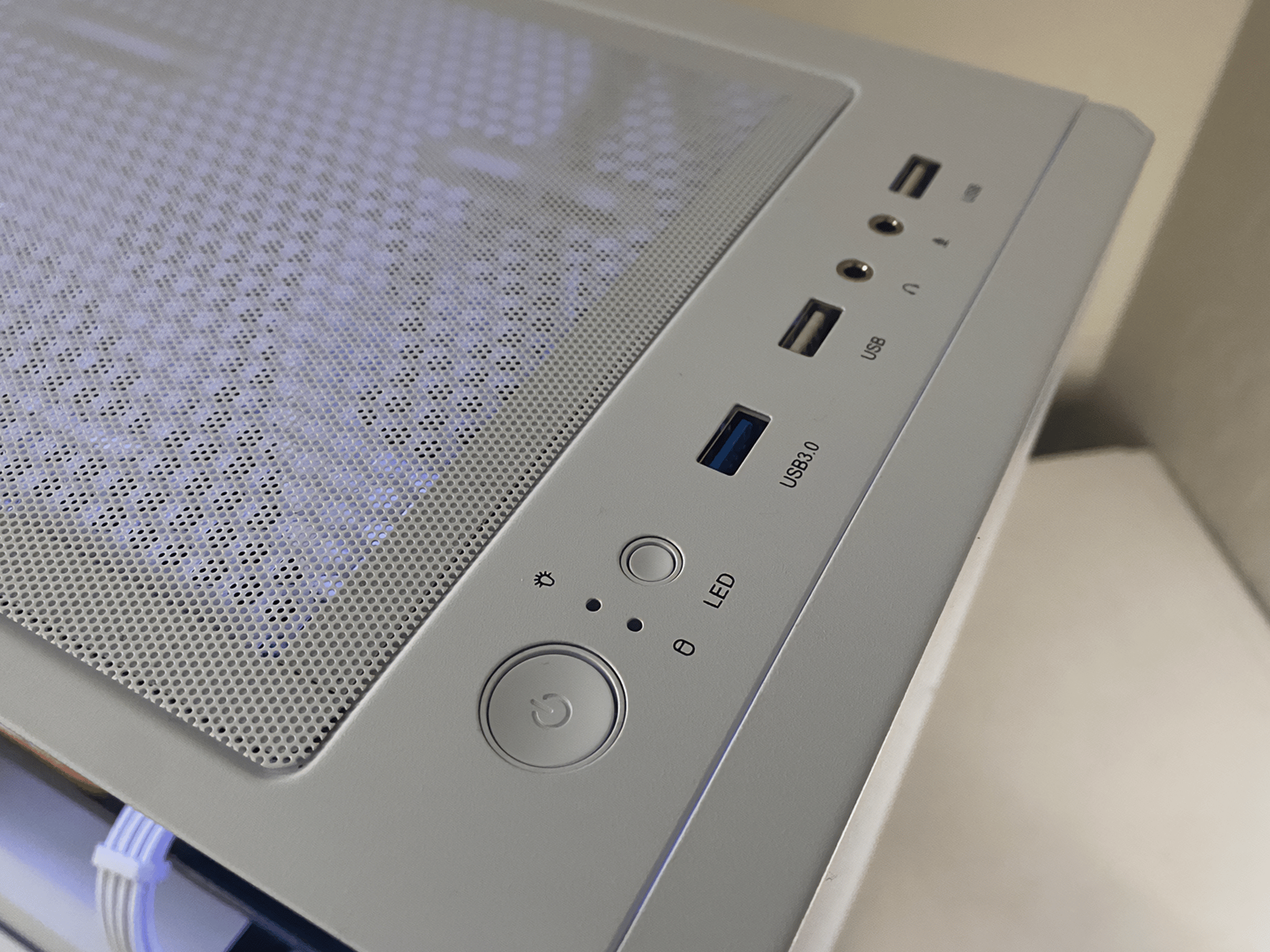 ❄️💵 SALE | RX 6600XT 8GB | RYZEN 5 5500 | 1TB SSD | 16GB RAM | WINDOWS 11 | WHITE RGB 💵 ❄️