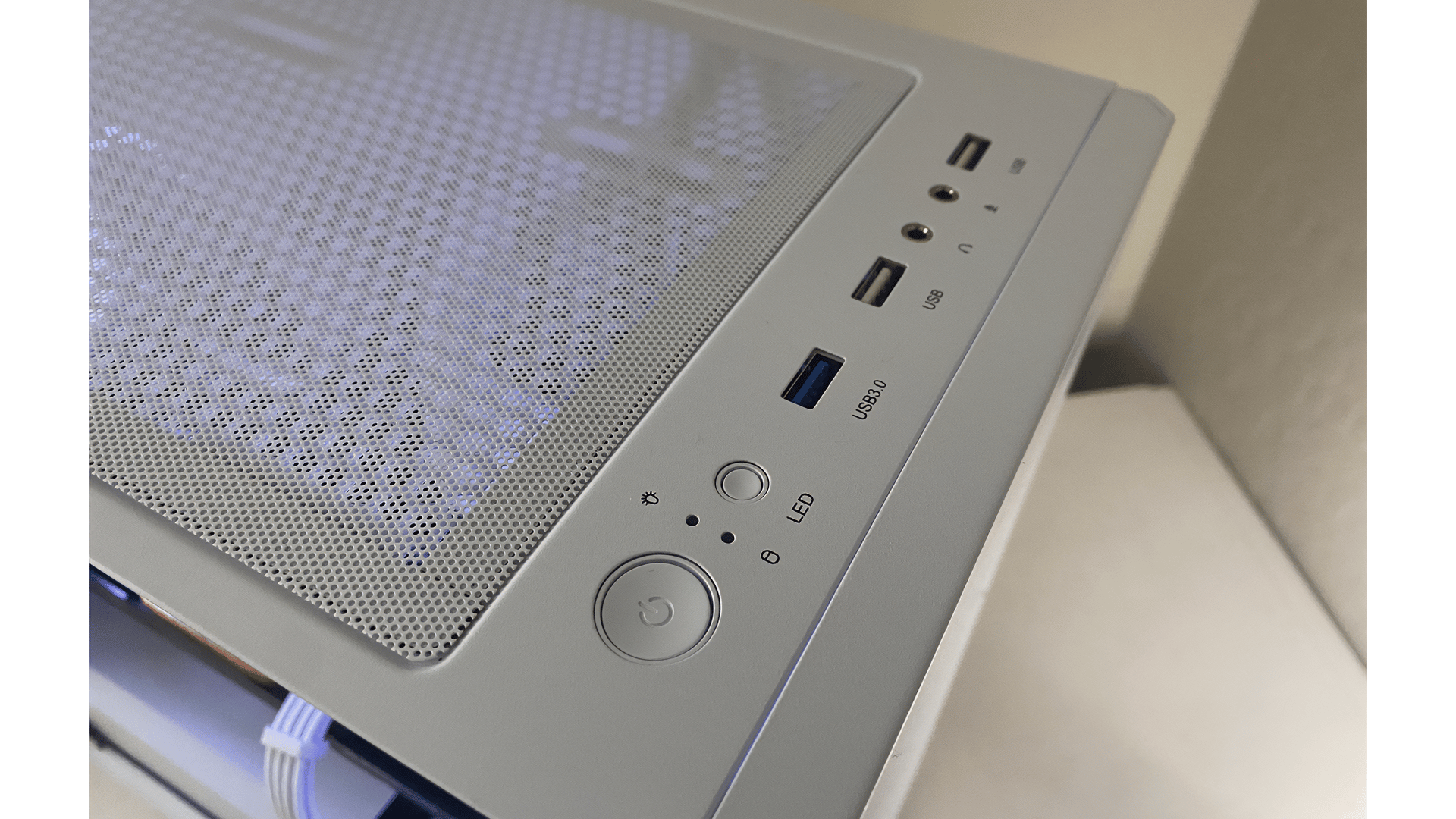 ❄️💵 SALE | RX 6600XT 8GB | RYZEN 5 5500 | 1TB SSD | 16GB RAM | WINDOWS 11 | WHITE RGB 💵 ❄️
