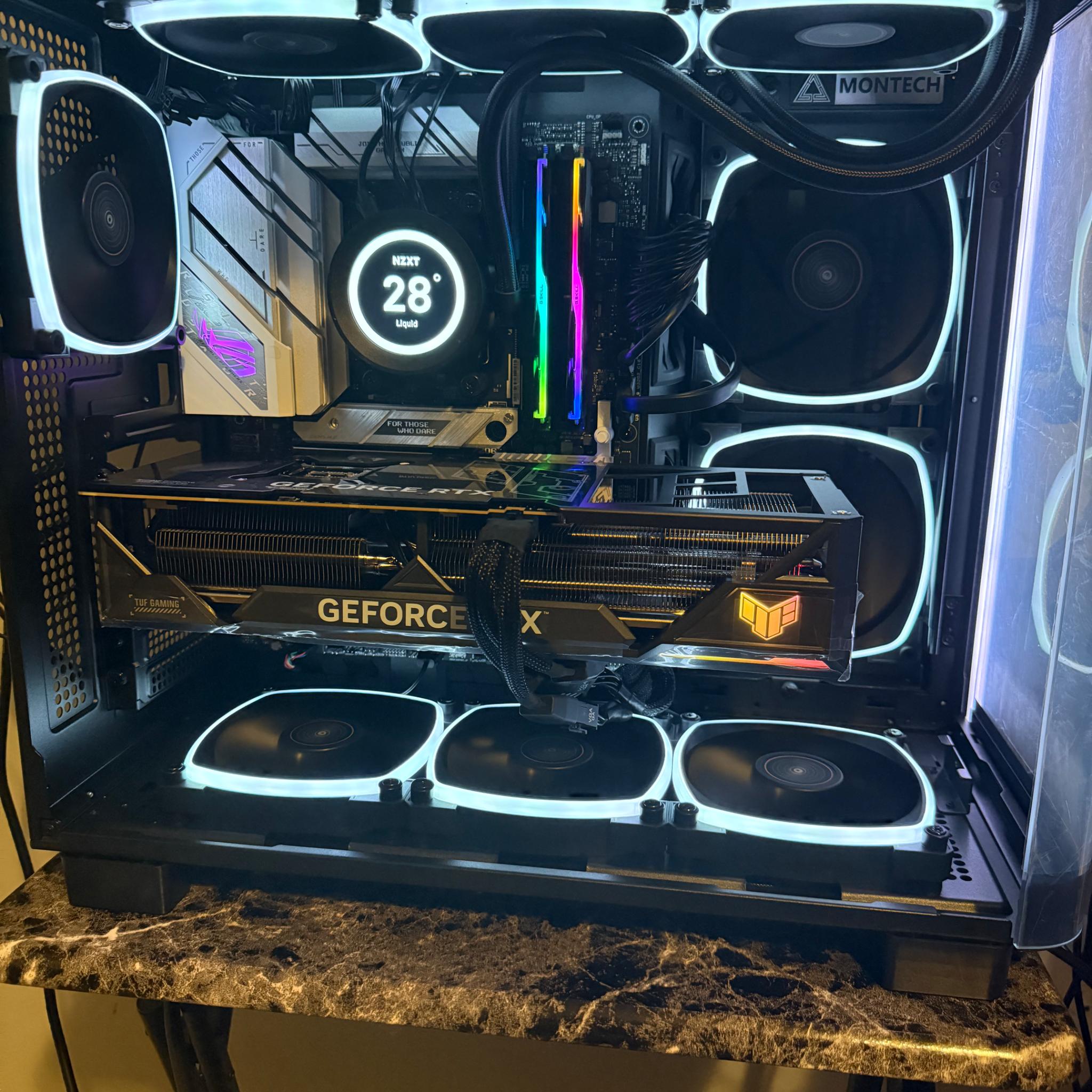 PC Ryzen 9 7950x3d/Rtx 4080 super