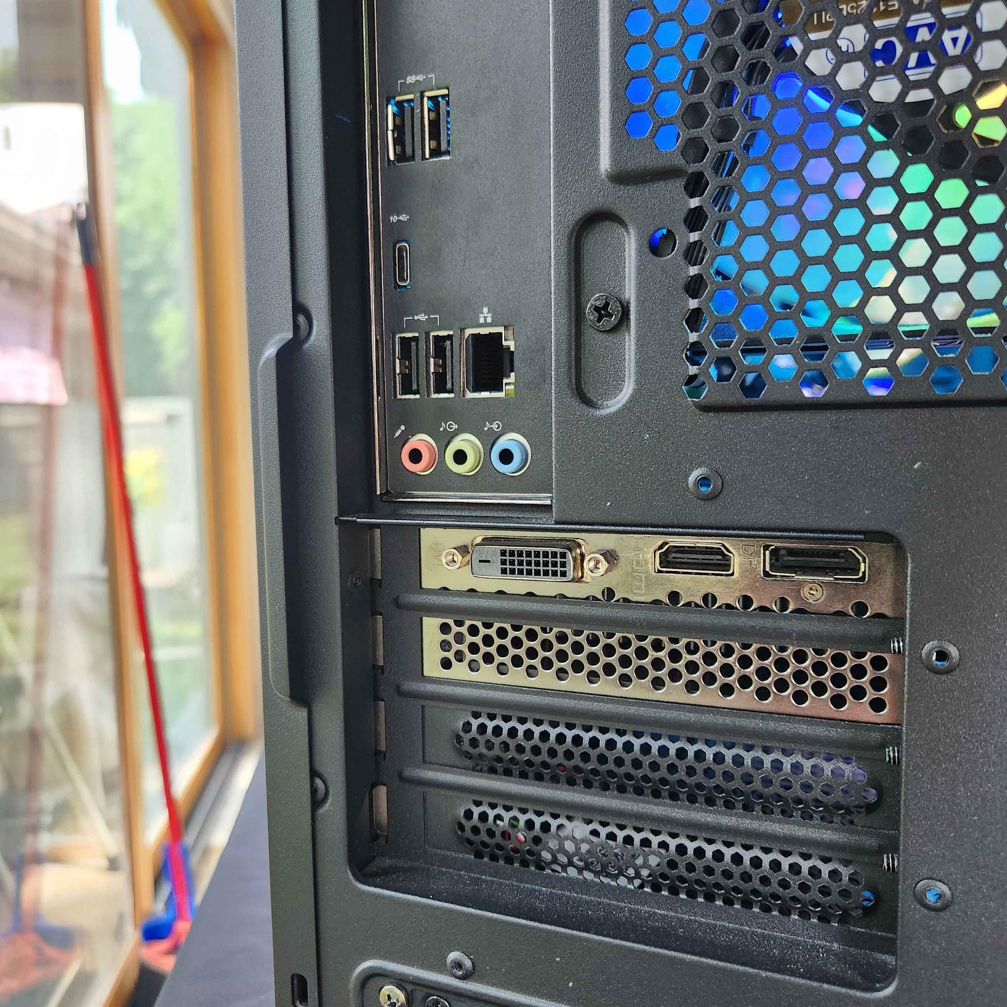 🍀GTX 1660 Super | Core i5-11500 | 16GB DDR4 | 500GB NVMe | WiFi | Windows 11