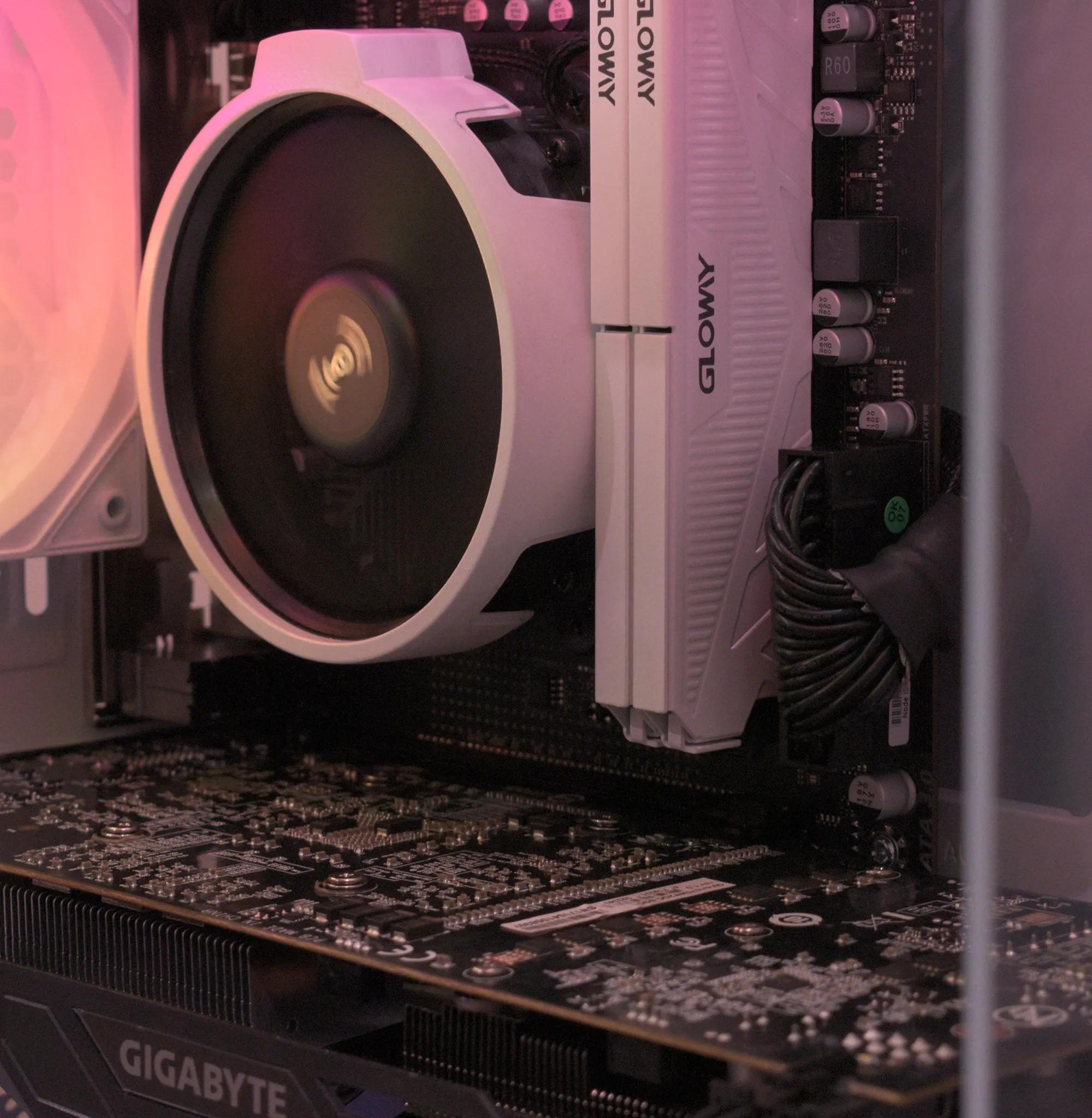 🎮Budget Gamer🎮 Ryzen 5 3600 | GTX 1070 8GB | 16GB DDR4 | 1TB nVME SSD | 1080p White Gaming PC RGB