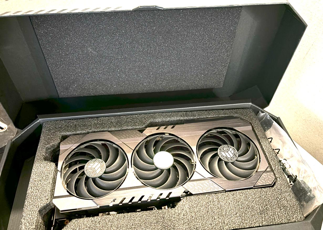 RTX 4090 ASUS TUF RTX 4090 like new