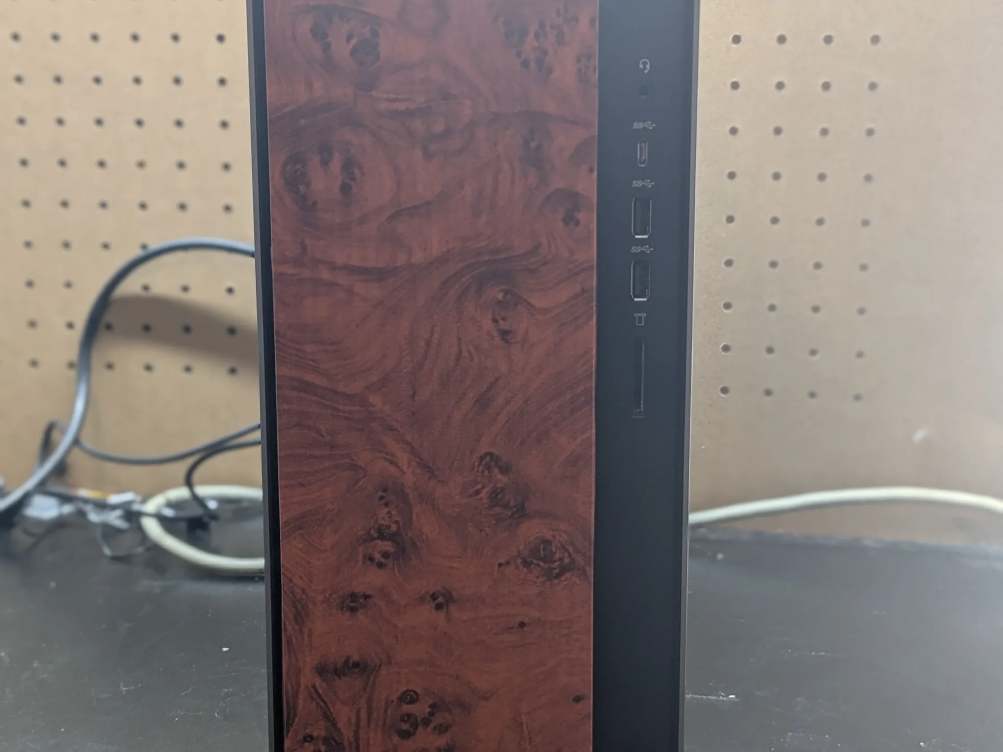 Luxe on a Budget | 200 FPS Fortnite | i5-10400, RTX 3050 6GB, 16GB RAM, SSD, Win11, WiFi