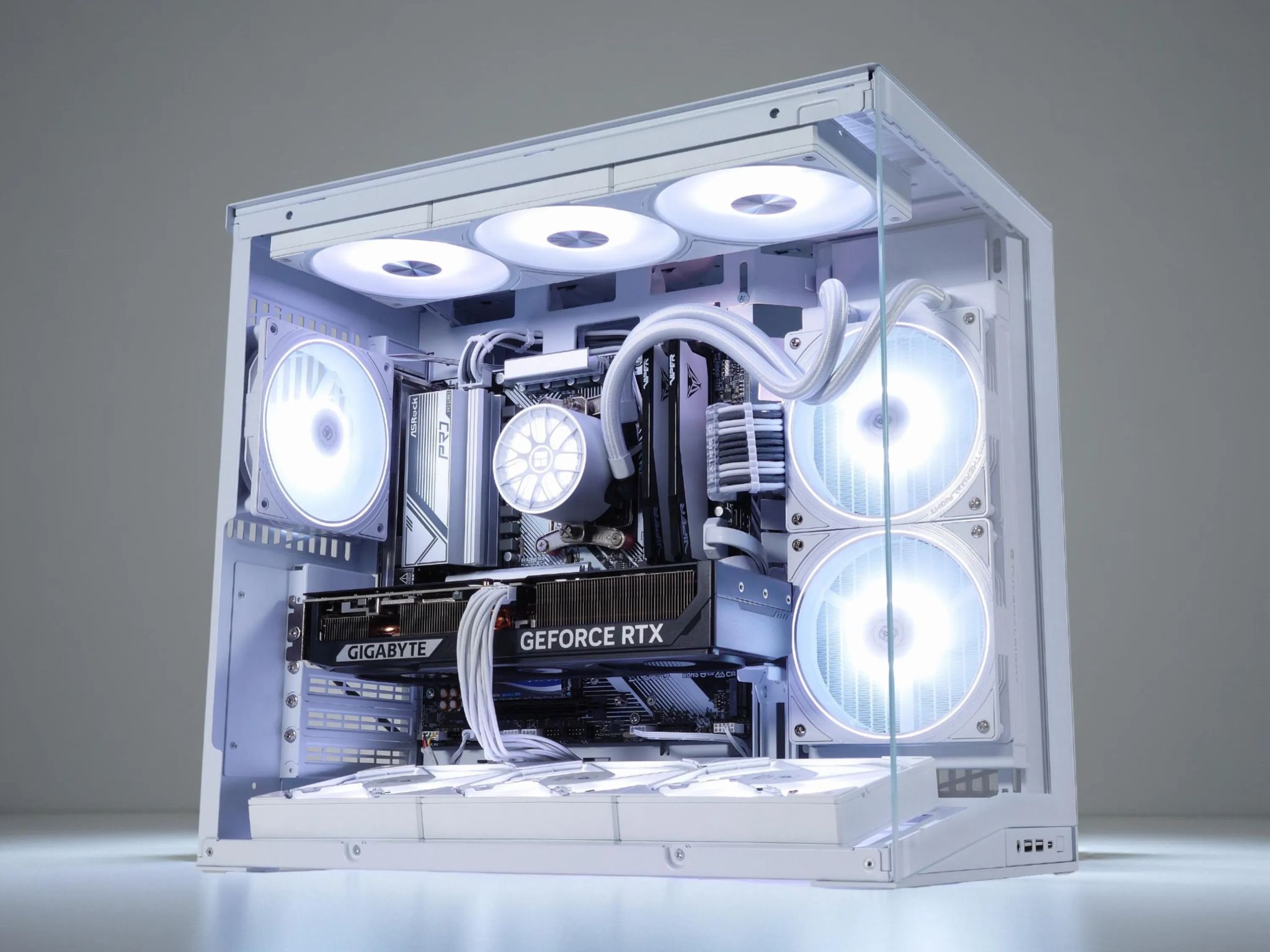 P🐼ྀིnda 2⚪Extreme Gaming PC⚪ Nvidia RTX 5070 12GB⚪ AMD RYZEN 7 8700F⚪16GB DDR5⚪1TB NVME