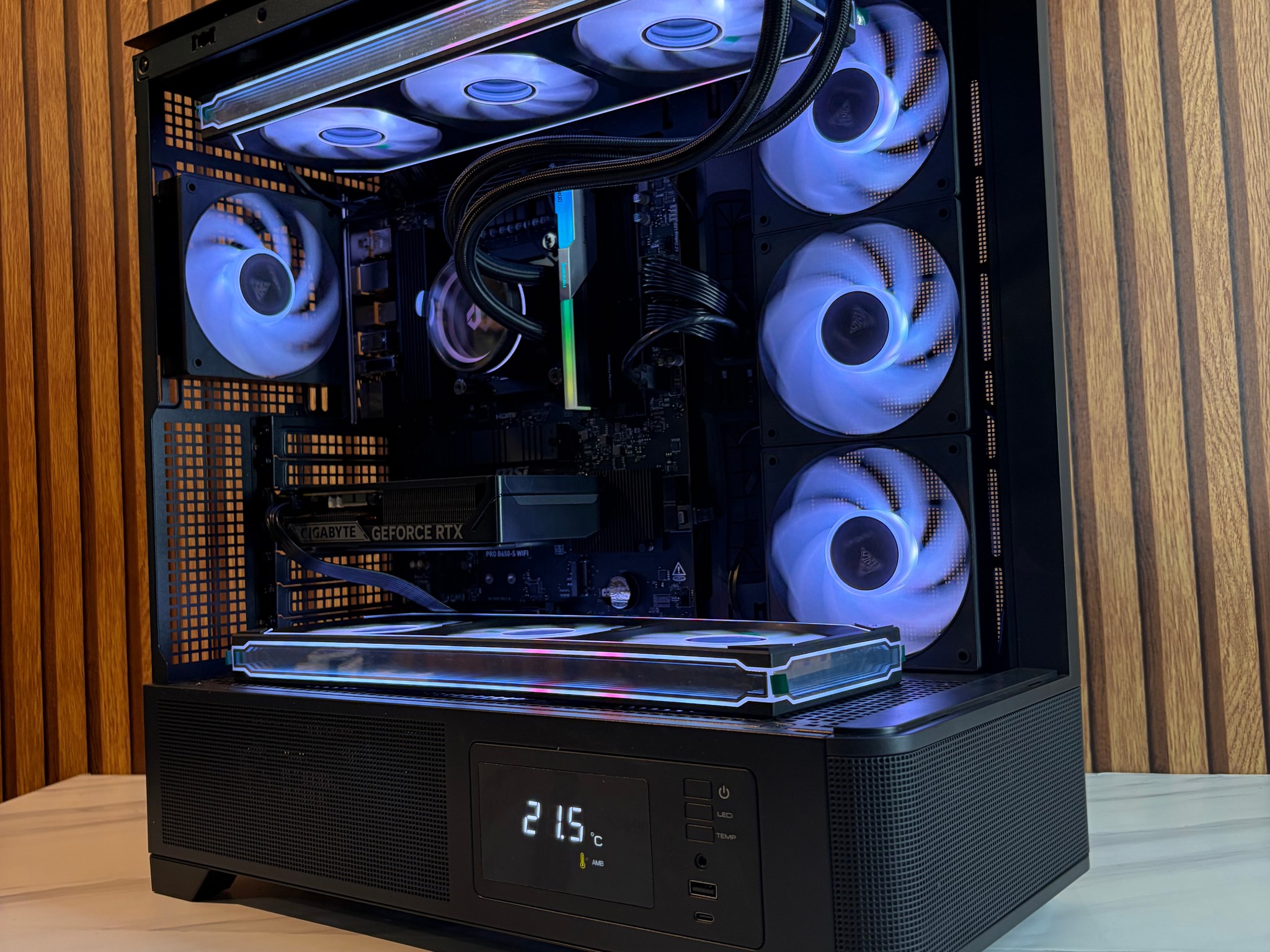 RTX 5060 | RYZEN 5 9600X | 24GB DDR5 | 1TB SSD| 360MM AIO | 750W