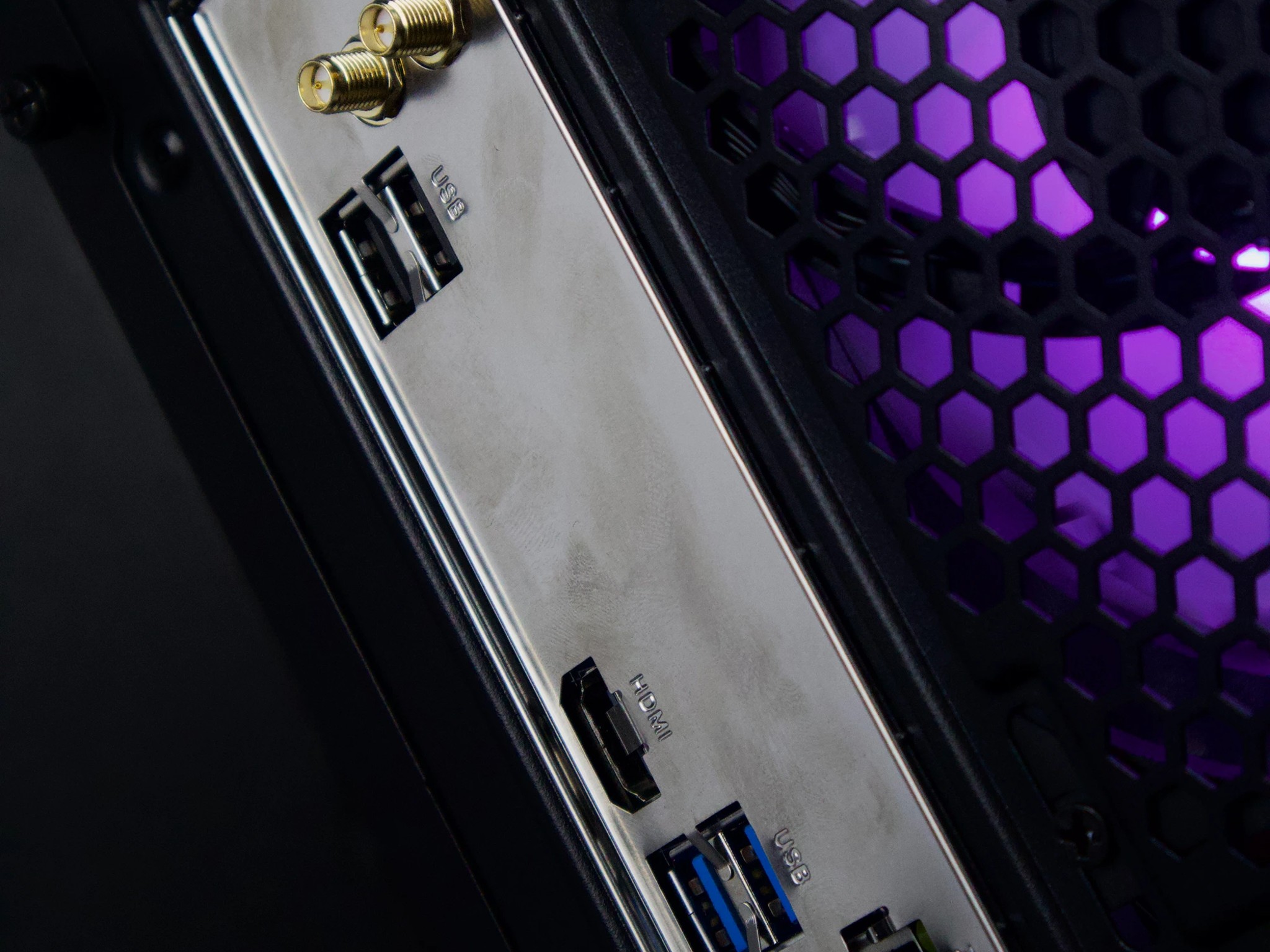💜🖤💜Gaming PC | RX 6700XT // Ryzen 5 5600x // 32GB DDR4 // 1TB NVMe