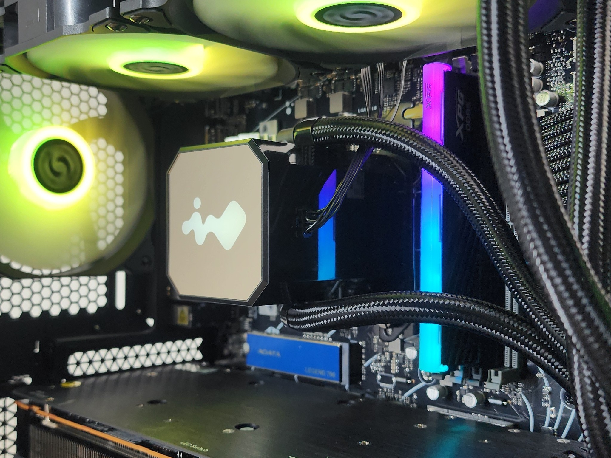 Gaming PC Ryzen 5 7600X 16GB RAM 1TB SSD RX 6800 XT 16GB Windows 11 Computer