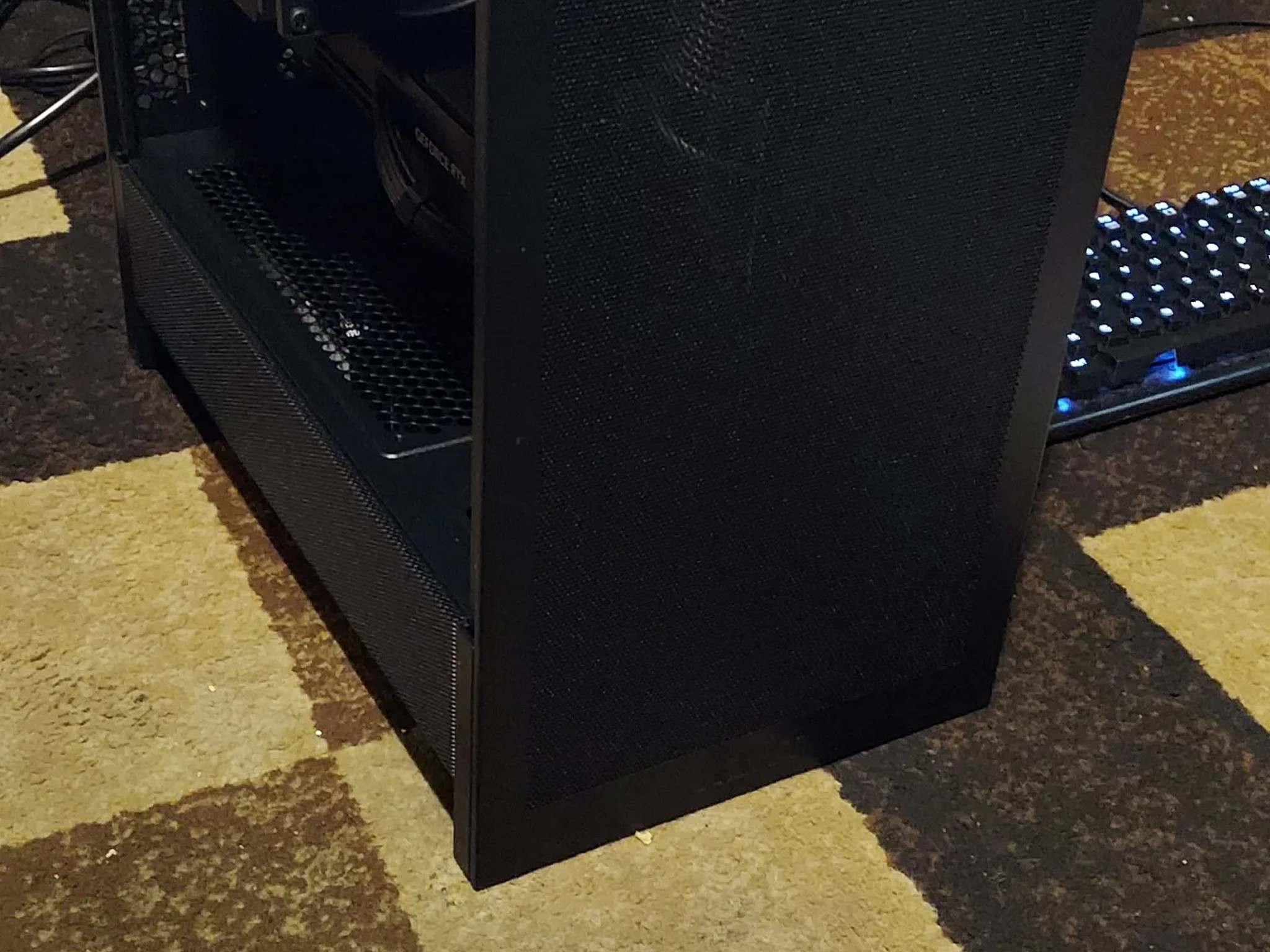 Ryzen 9600X/RTX 5070 Founders Ed. 1440p Stealth Gaming PC