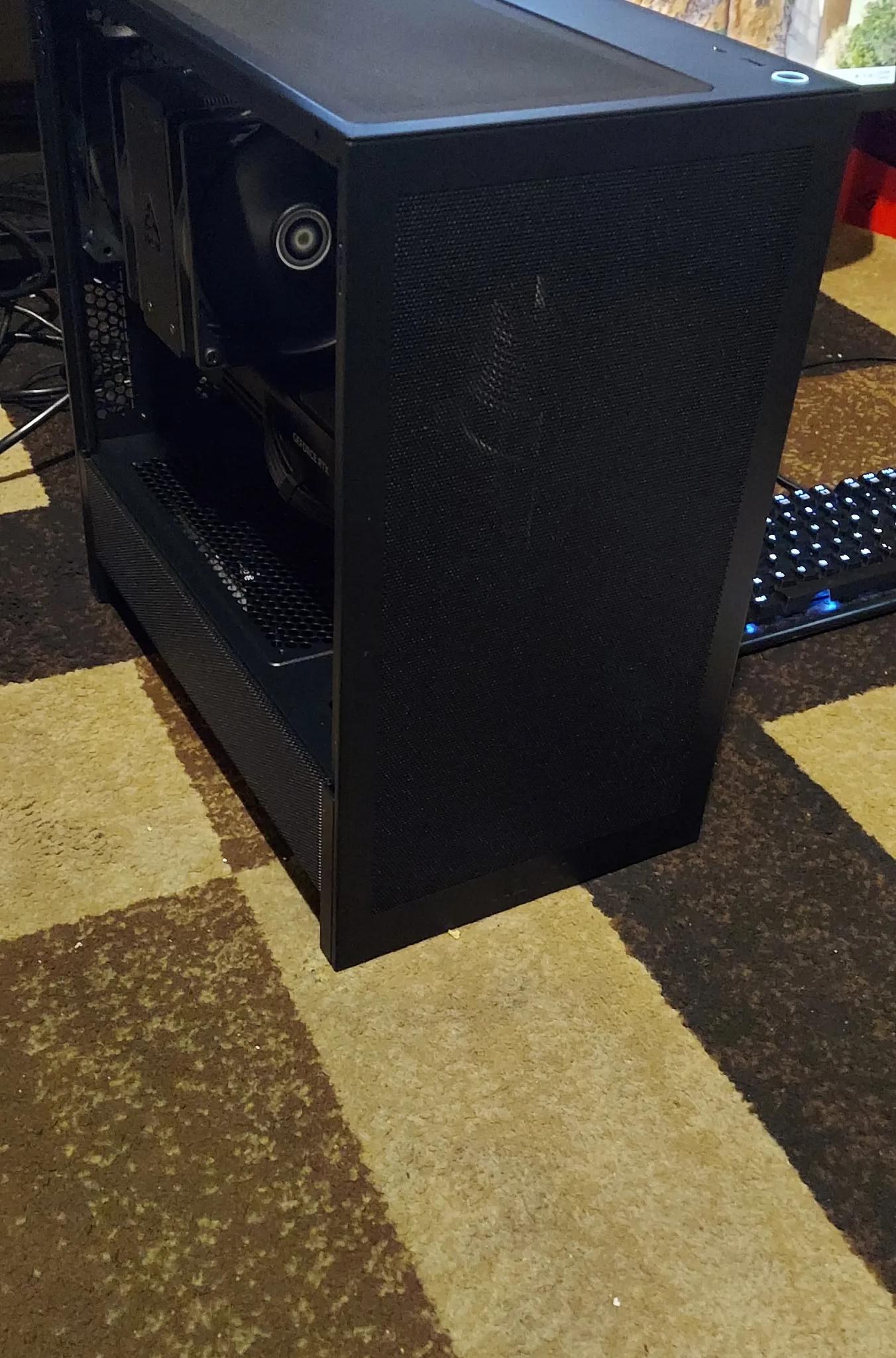 Ryzen 9600X/RTX 5070 Founders Ed. 1440p Stealth Gaming PC
