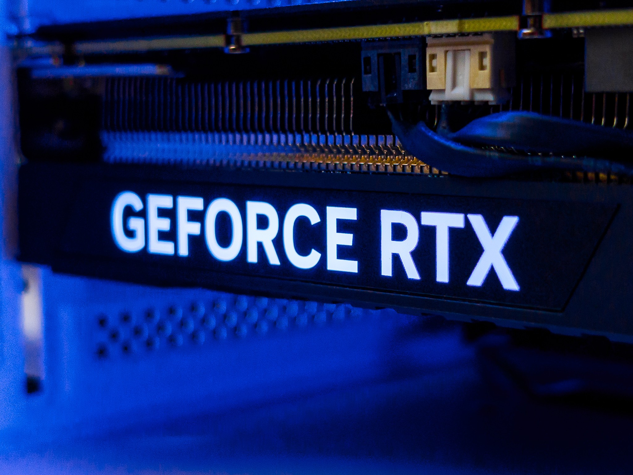 🤍🖤 RTX 4060 Ti / Ryzen 7 3700X / 16GB Gaming PC 🖤🤍