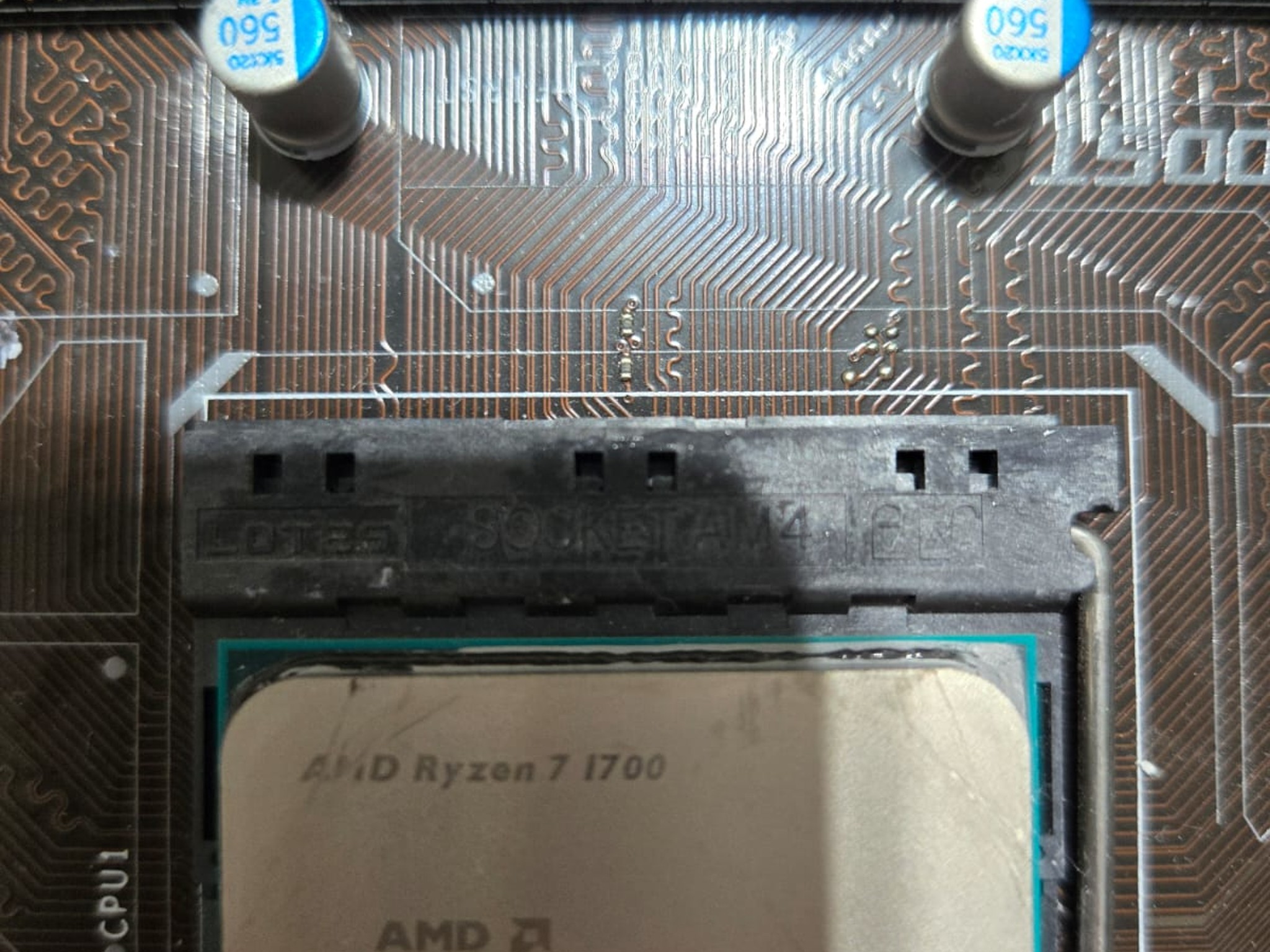 MSI B350M PRO-VDH + AMD Ryzen 7 1700