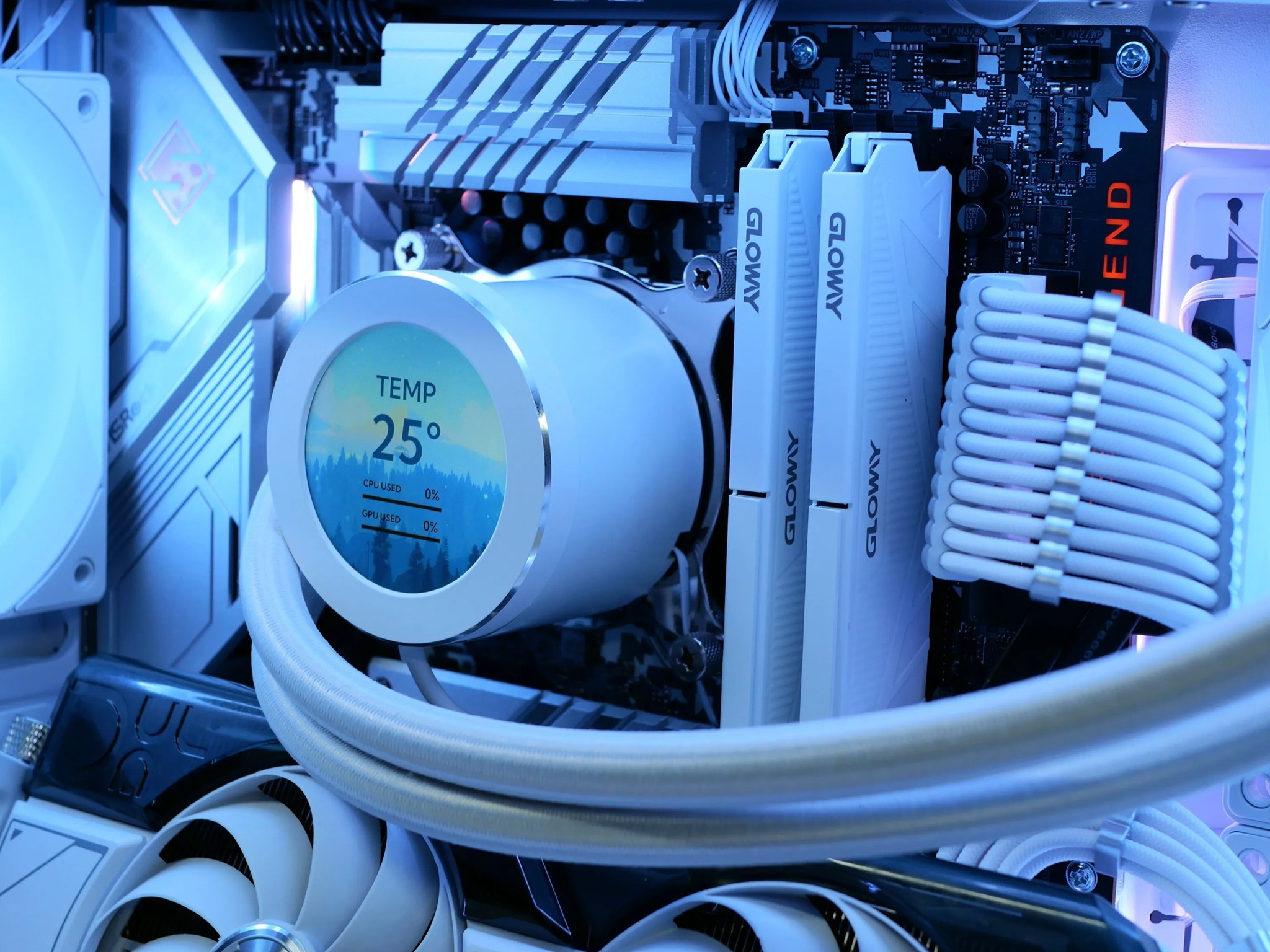 White RTX 4070, 12600kf, 32gb ram, 1tb Gen 4.0 nvme aRGB pc build
