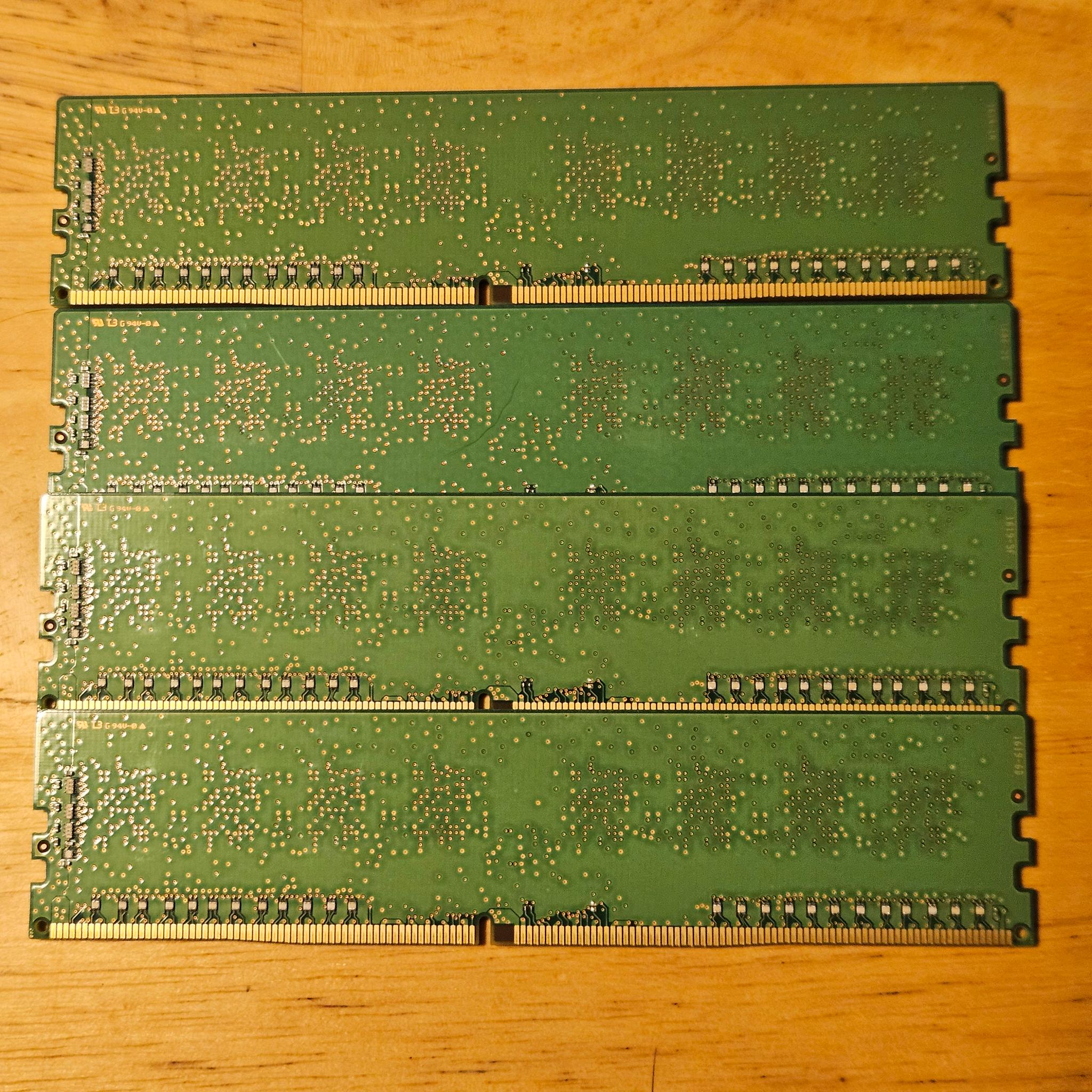Samsung DDR4 U-Dimms 2133 MT/s 4x4GB Sticks