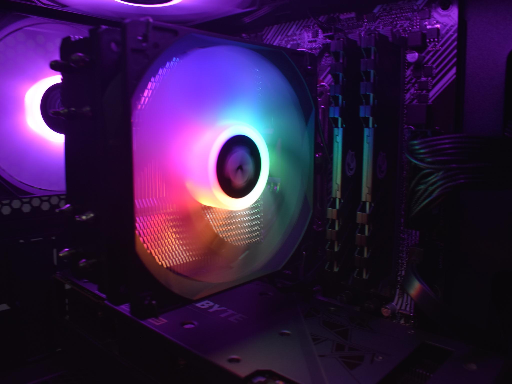 Minimalist Gaming PC: Ryzen 7 | RX 6800 | 32GB RAM | 1TB SSD | 650w PSU | WiFi