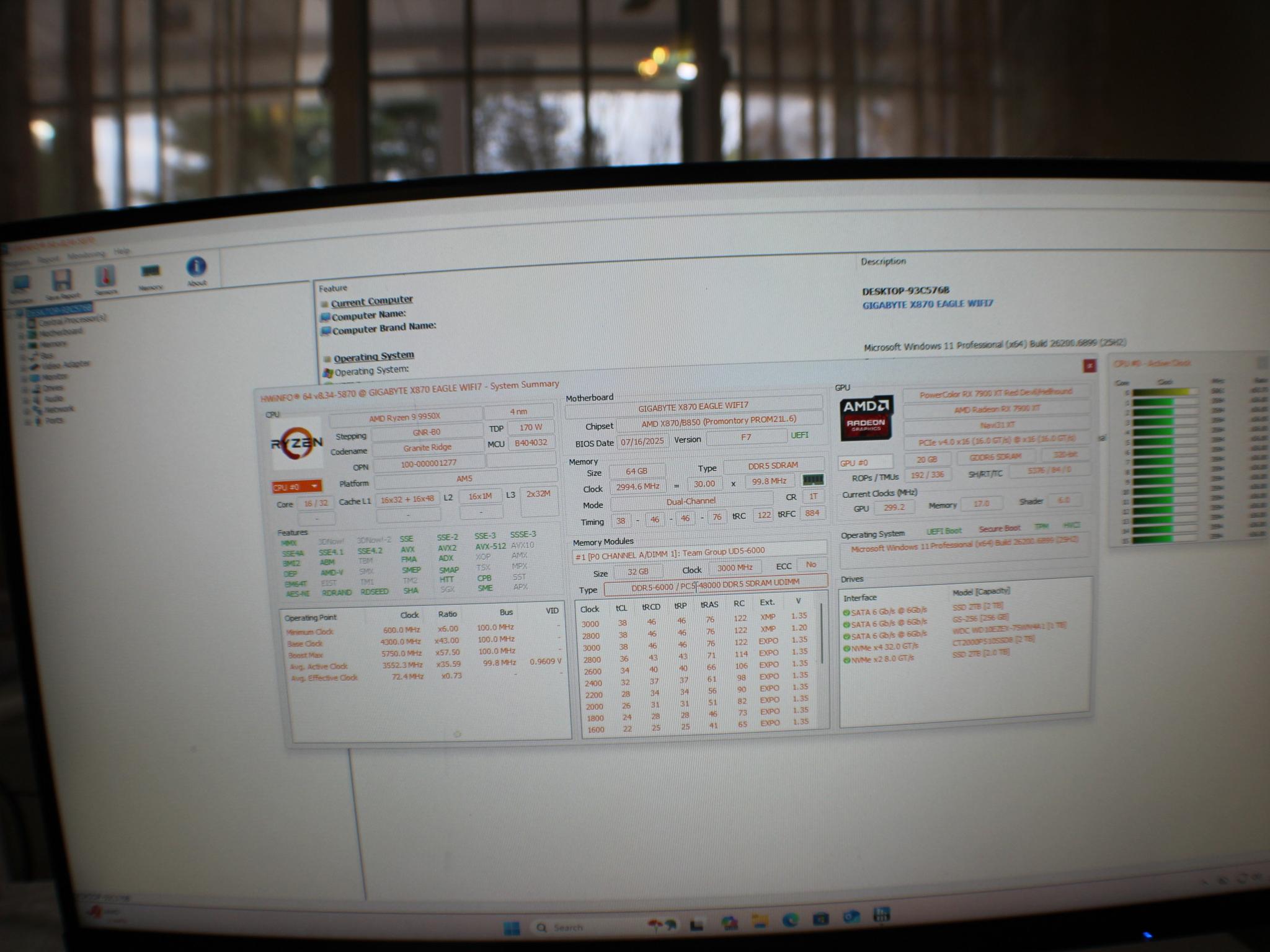 Ryzen 9 9950X Radeon RX 7900XT Computer