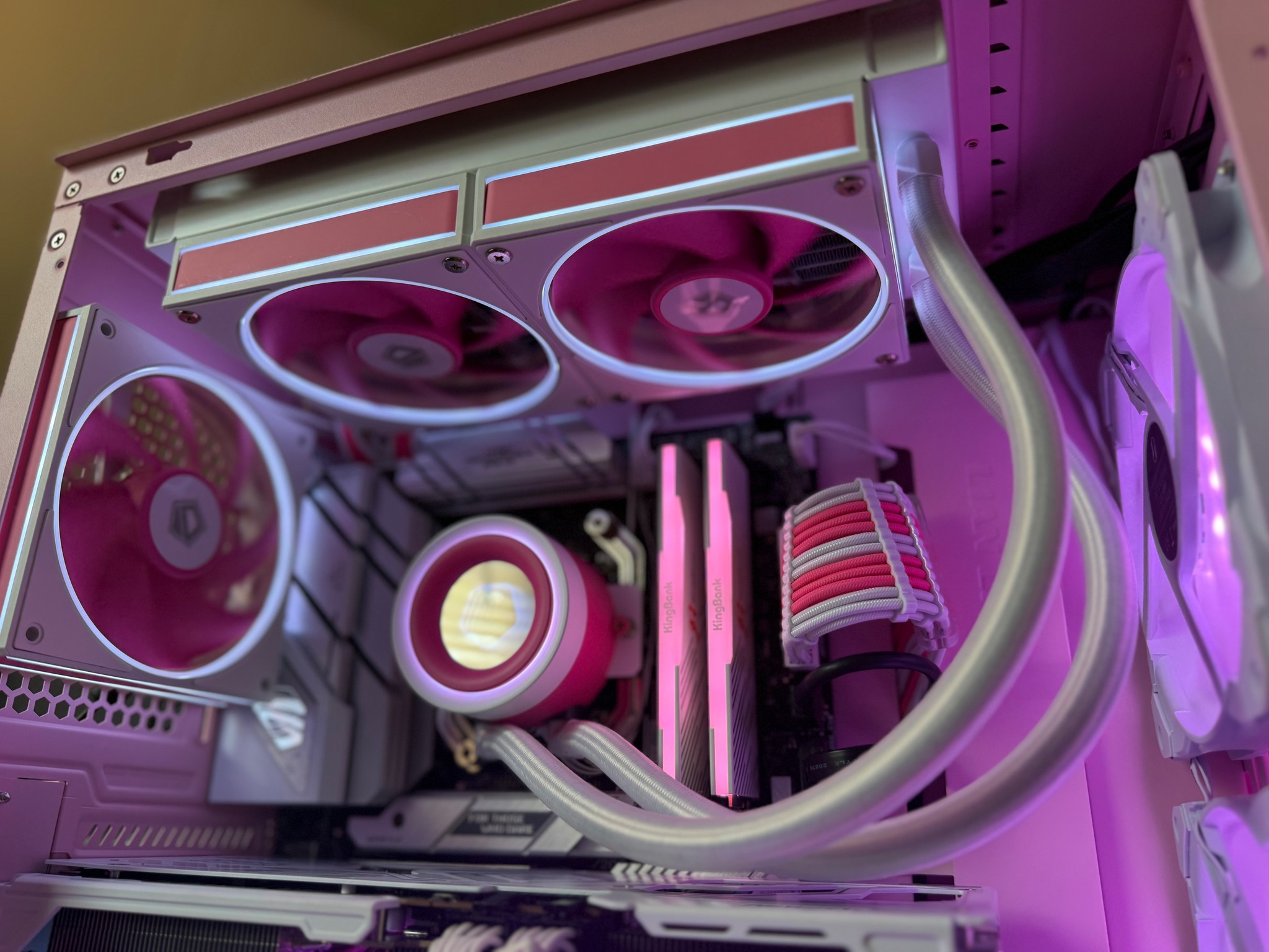 🌸 Insane 1440p Gaming - RX 9070 XT | Ryzen 5 9600X | 32GB DDR5 | 2TB SSD | Windows 11 Pro