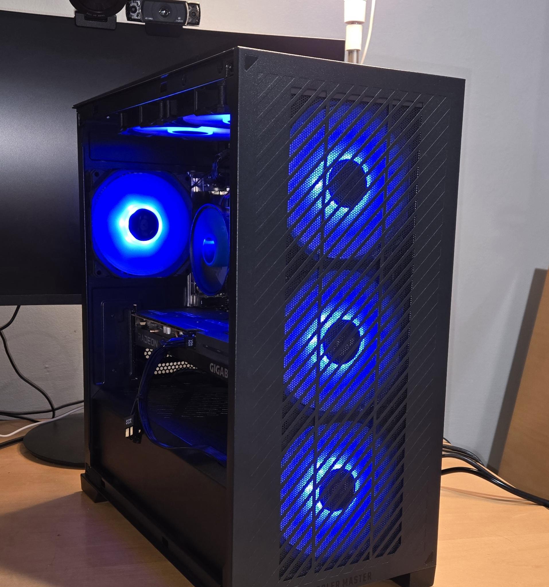 Nautilus: RX6600 Core i5 10400F with 32GB RAM, 1TB NVMe, internal Wifi + BT