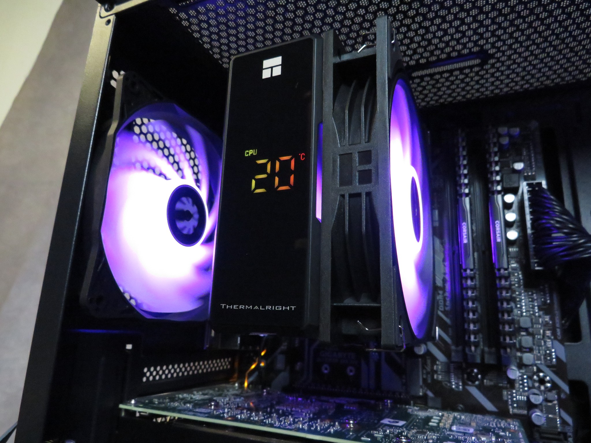 Mid-Range GAMER! Ryzen 5 3600 + RTX 2060 + 16 GB DDR4 + 1 TB SSD
