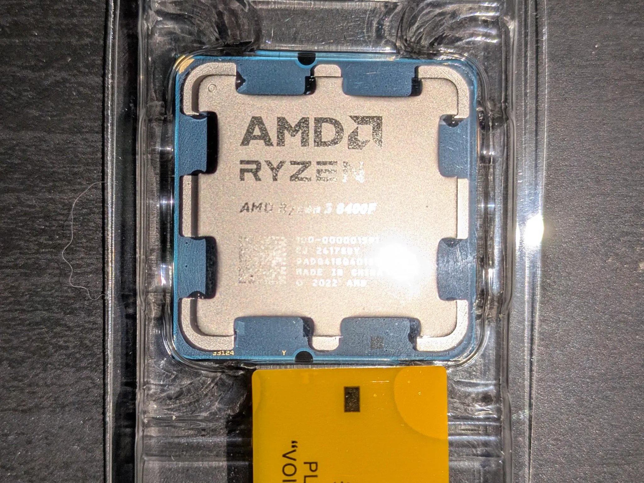 Ryzen 5 8400F 6 core 12 thread CPU