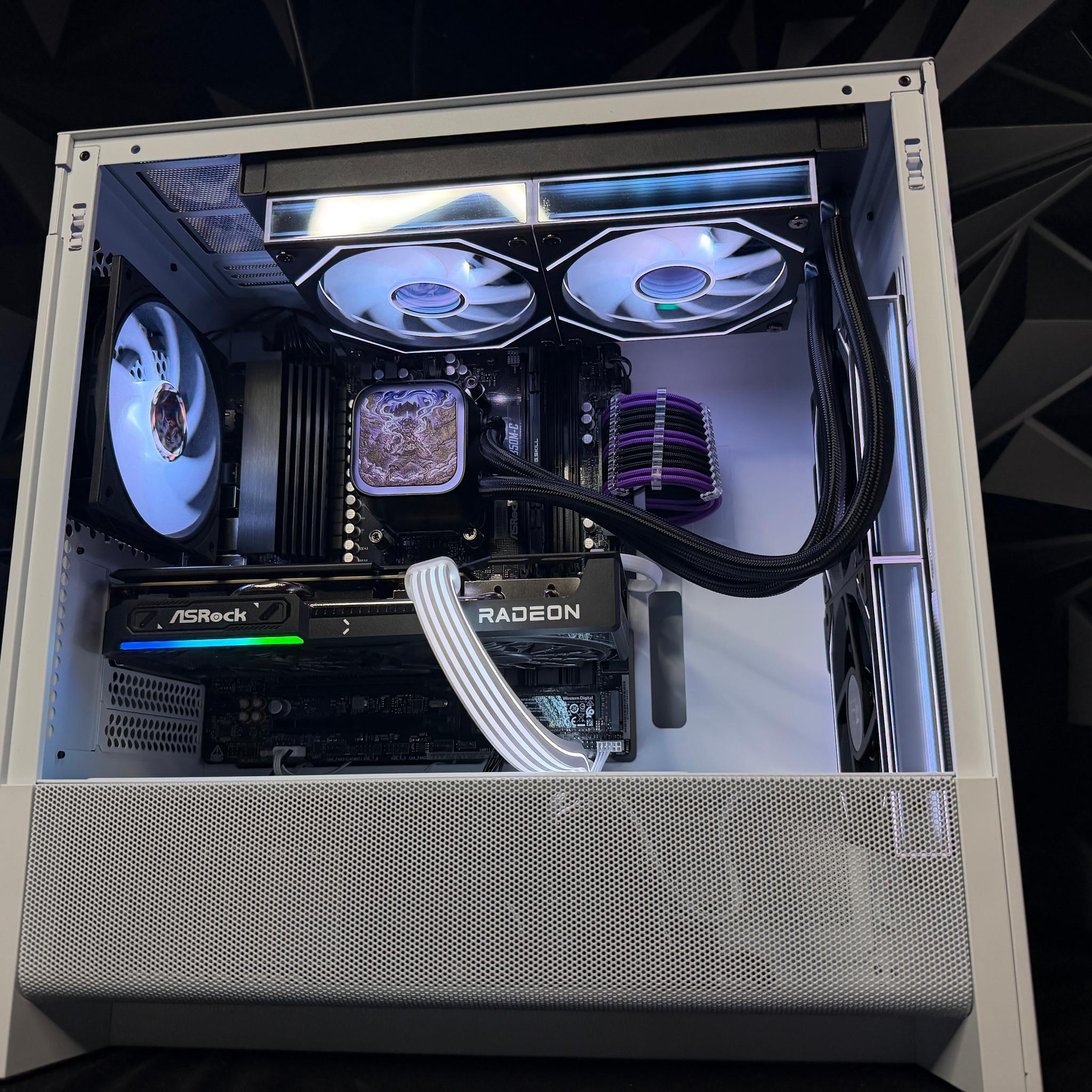 ☁️⚡ GEAR 5 ⚡☁️  Ryzen 5 7500X3D| 9060XT 16 GB| 16 GB DDR5| 1.25 TB NVMe|750W Gold PSU