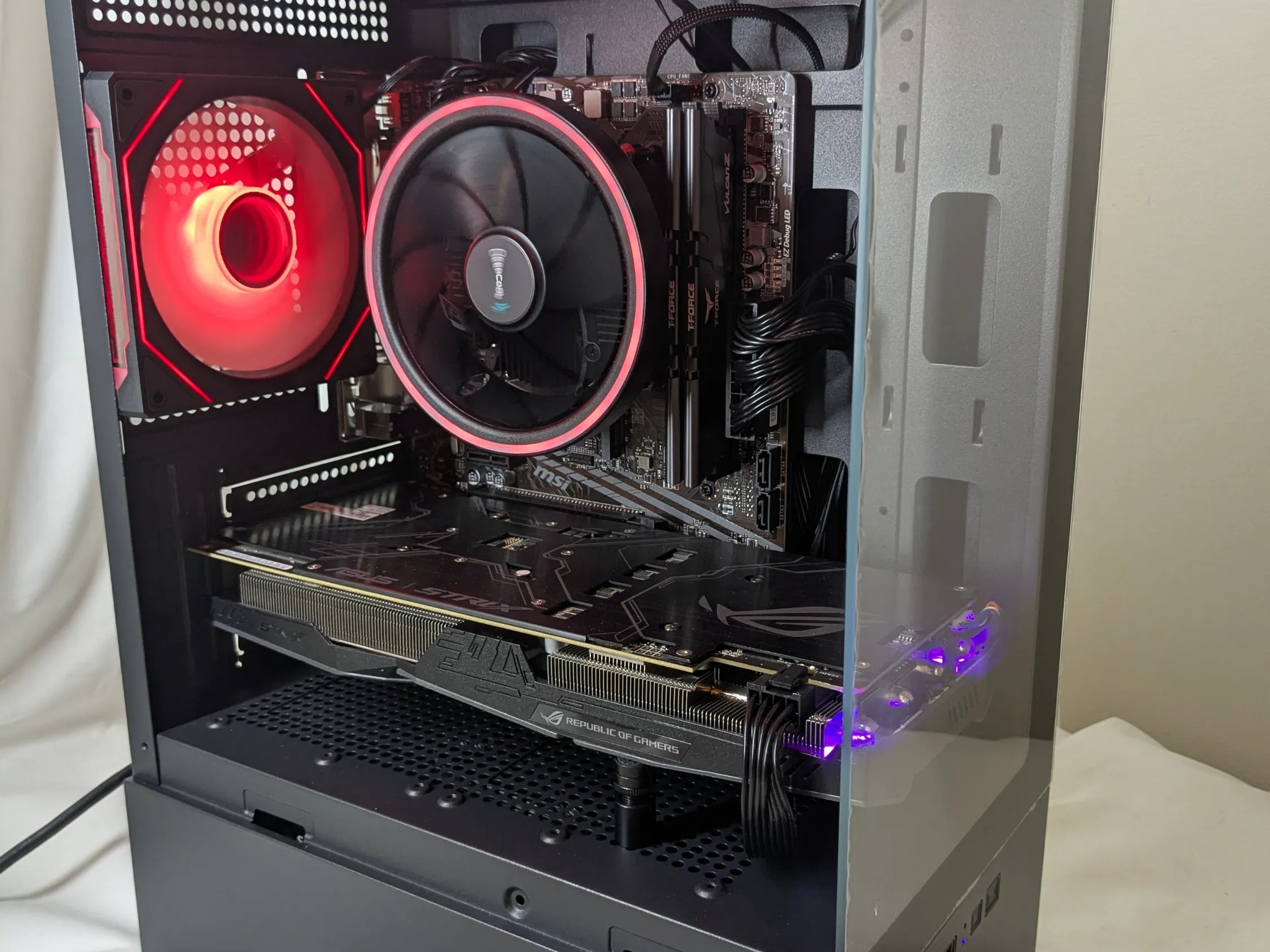 GTX 1060 6GB | Ryzen 5 2600X | 16GB DDR4 | 500 GB SATA SSD | Windows 11 home
